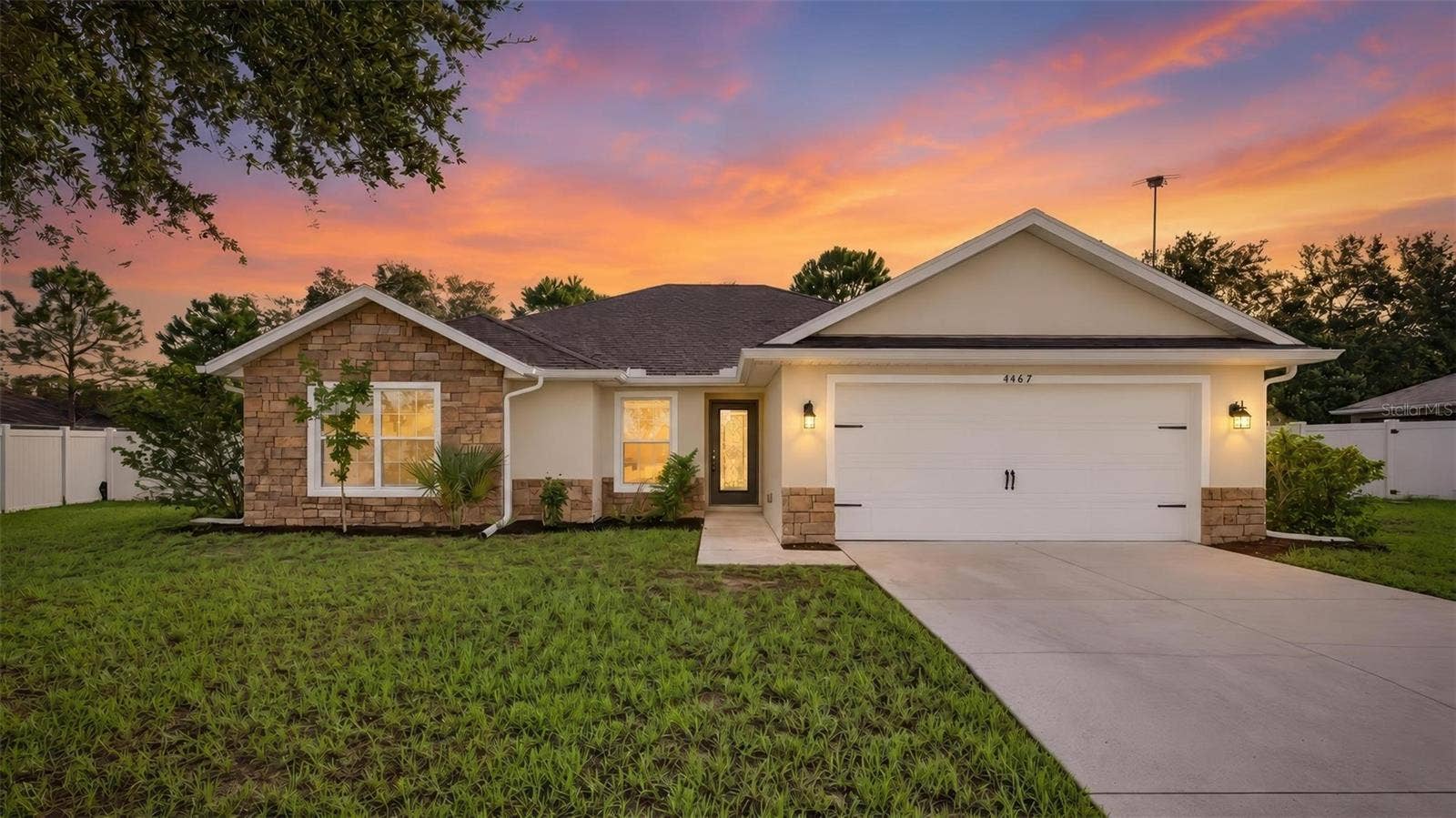 4467 MANICA DRIVE, Tavares, FL 32778