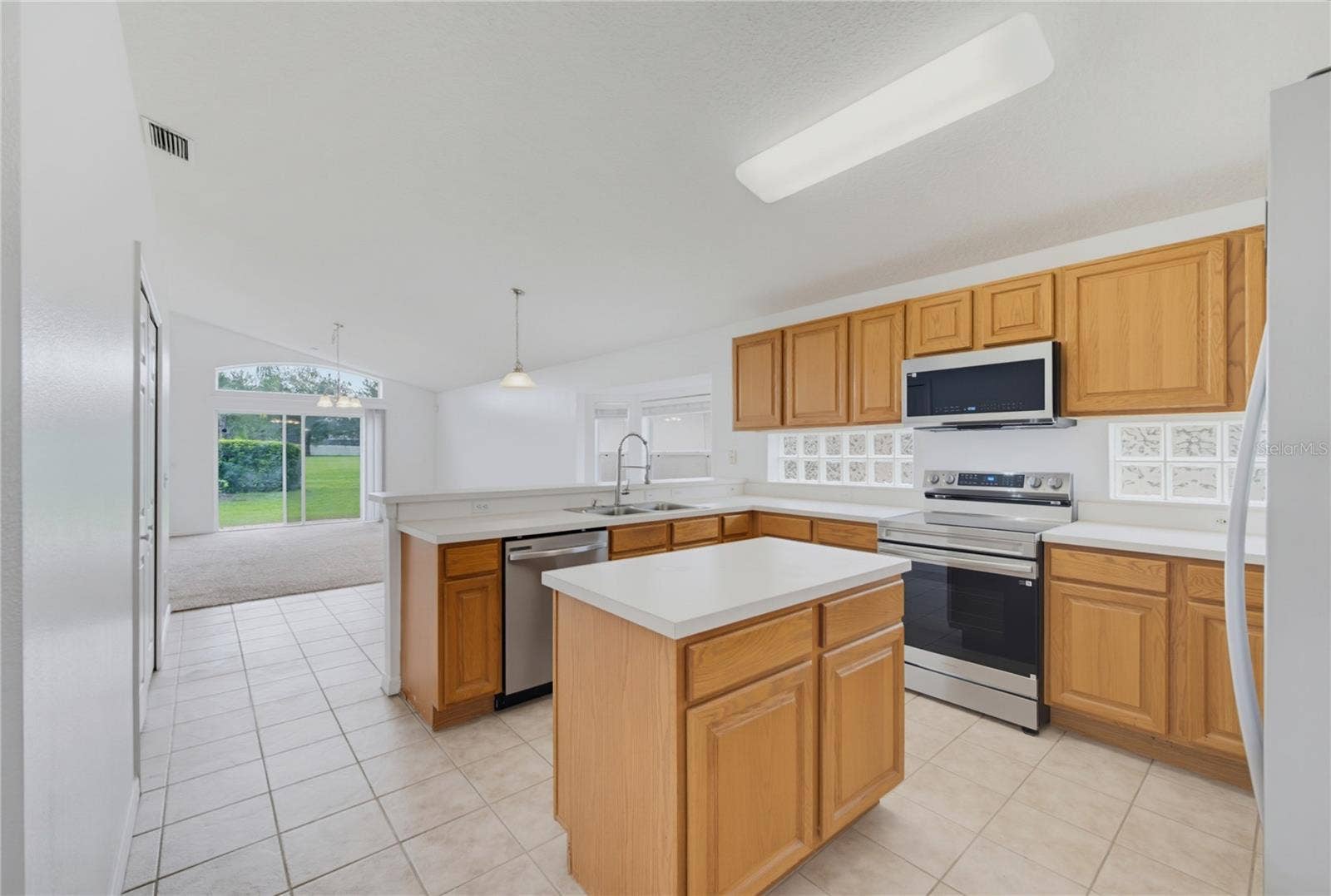 5251 LOS PALMA VISTA DRIVE, Orlando, FL 32837 5251 LOS PALMA VISTA DRIVE, Orlando, FL 32837