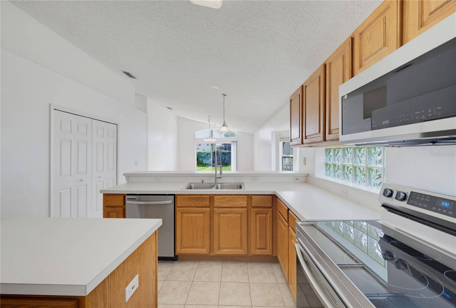 5251 LOS PALMA VISTA DRIVE, Orlando, FL 32837 5251 LOS PALMA VISTA DRIVE, Orlando, FL 32837