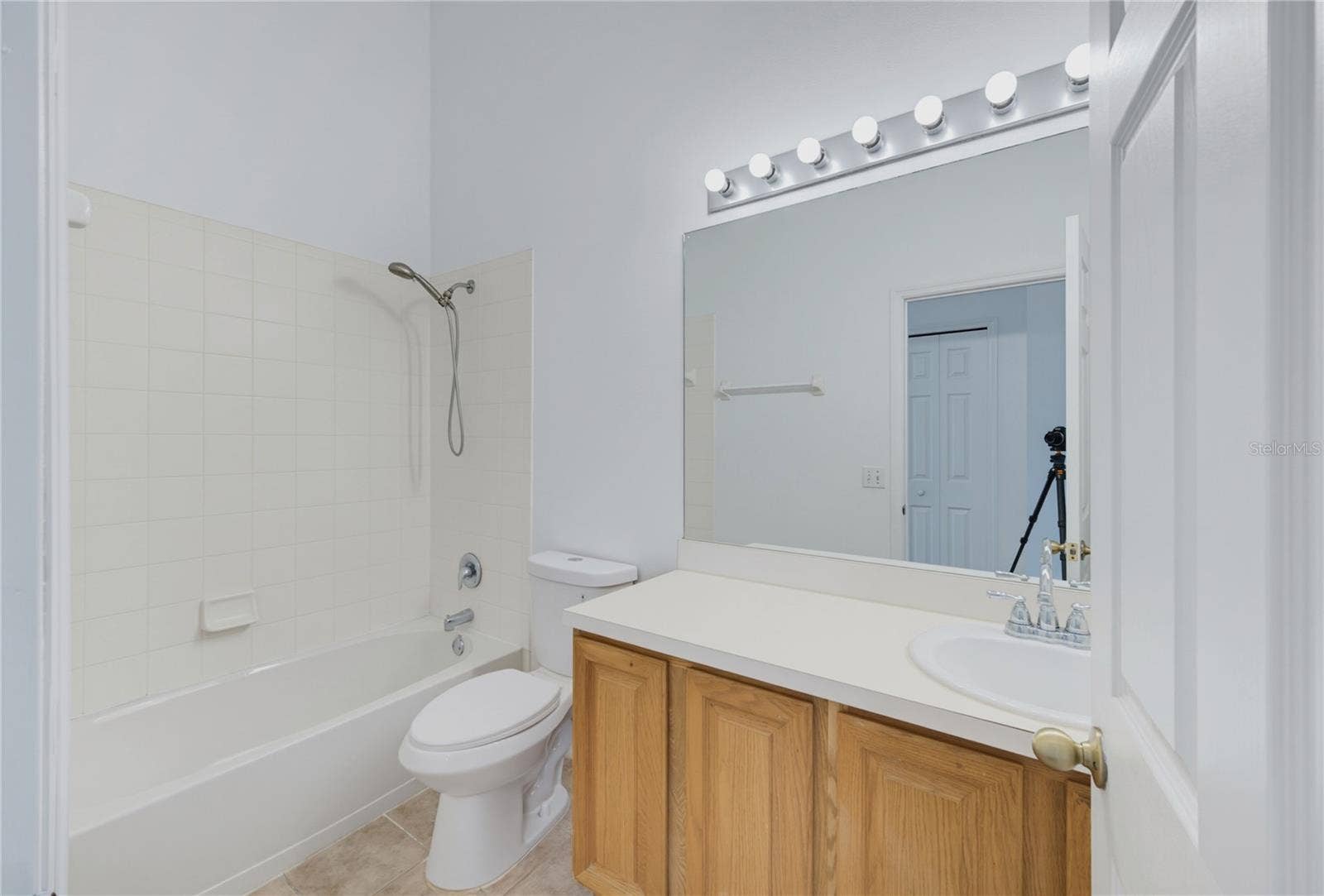 5251 LOS PALMA VISTA DRIVE, Orlando, FL 32837 5251 LOS PALMA VISTA DRIVE, Orlando, FL 32837