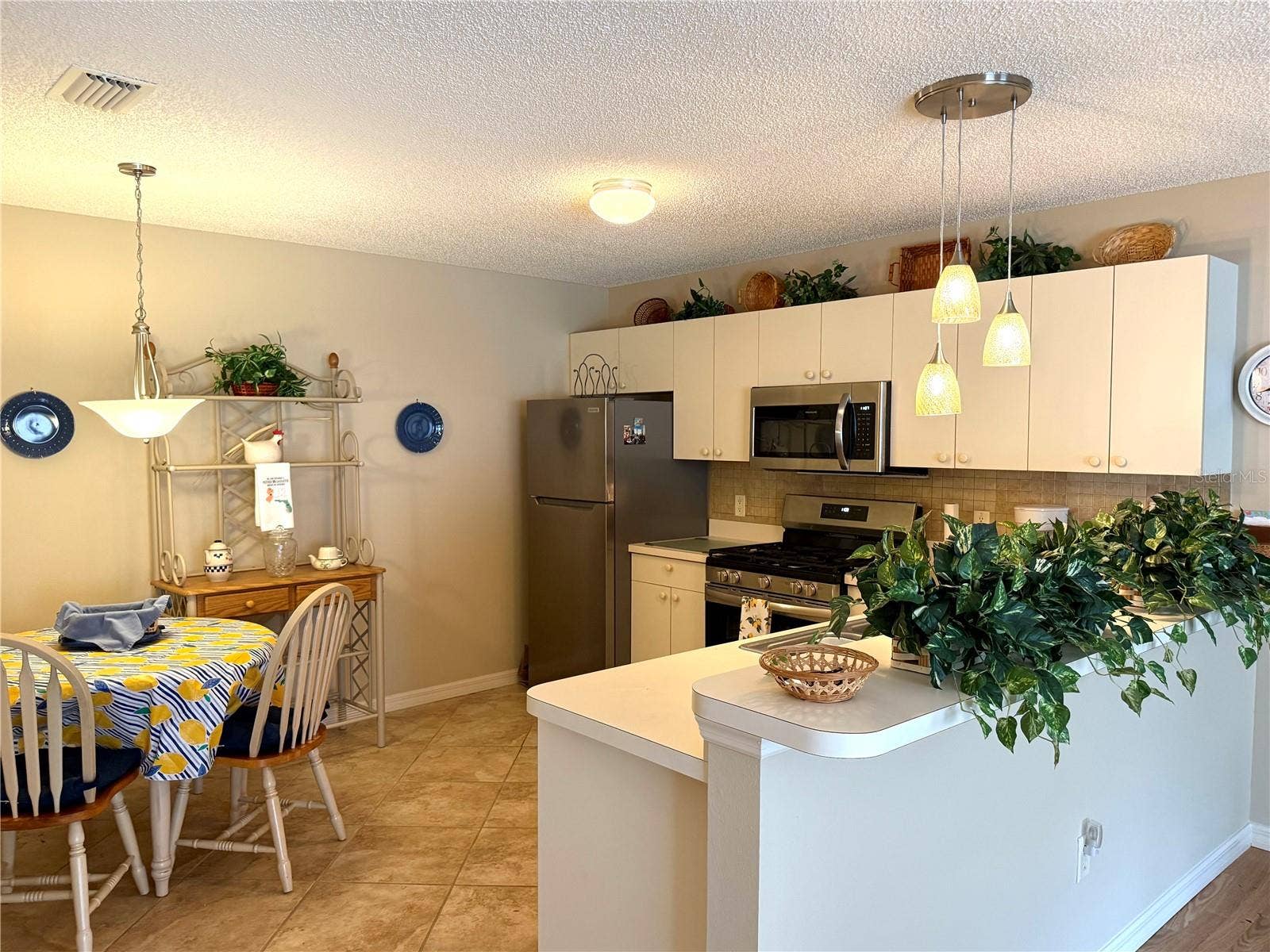 16878 SE 94TH SUNNYBROOK CIRCLE, The Villages, FL 32162 Kitchen