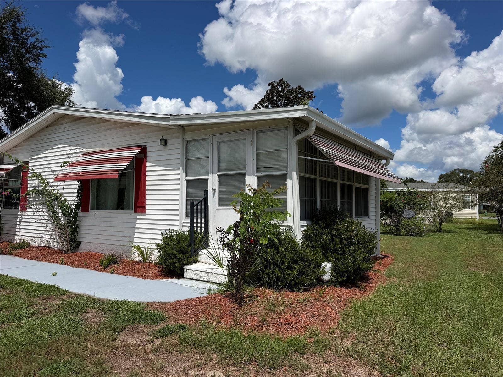 25606 BELLE ALLIANCE DRIVE, Leesburg, FL 34748 25606 BELLE ALLIANCE DRIVE, Leesburg, FL 34748