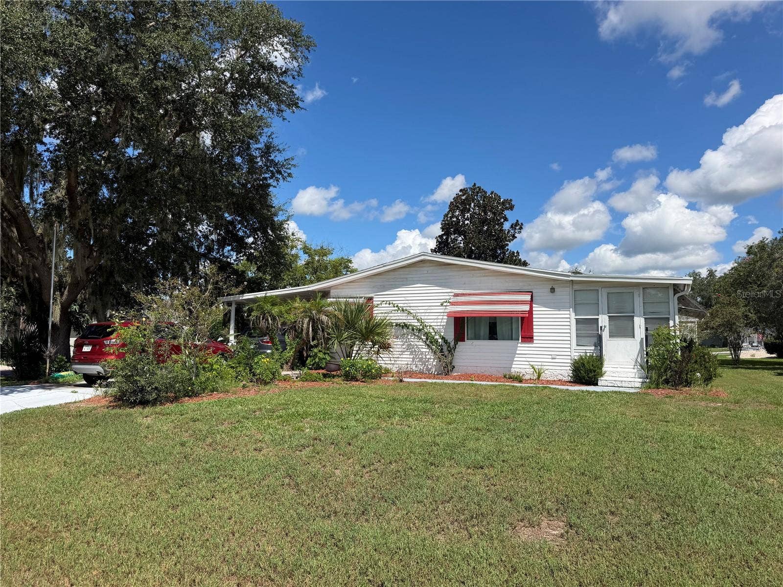 25606 BELLE ALLIANCE DRIVE, Leesburg, FL 34748 25606 BELLE ALLIANCE DRIVE, Leesburg, FL 34748