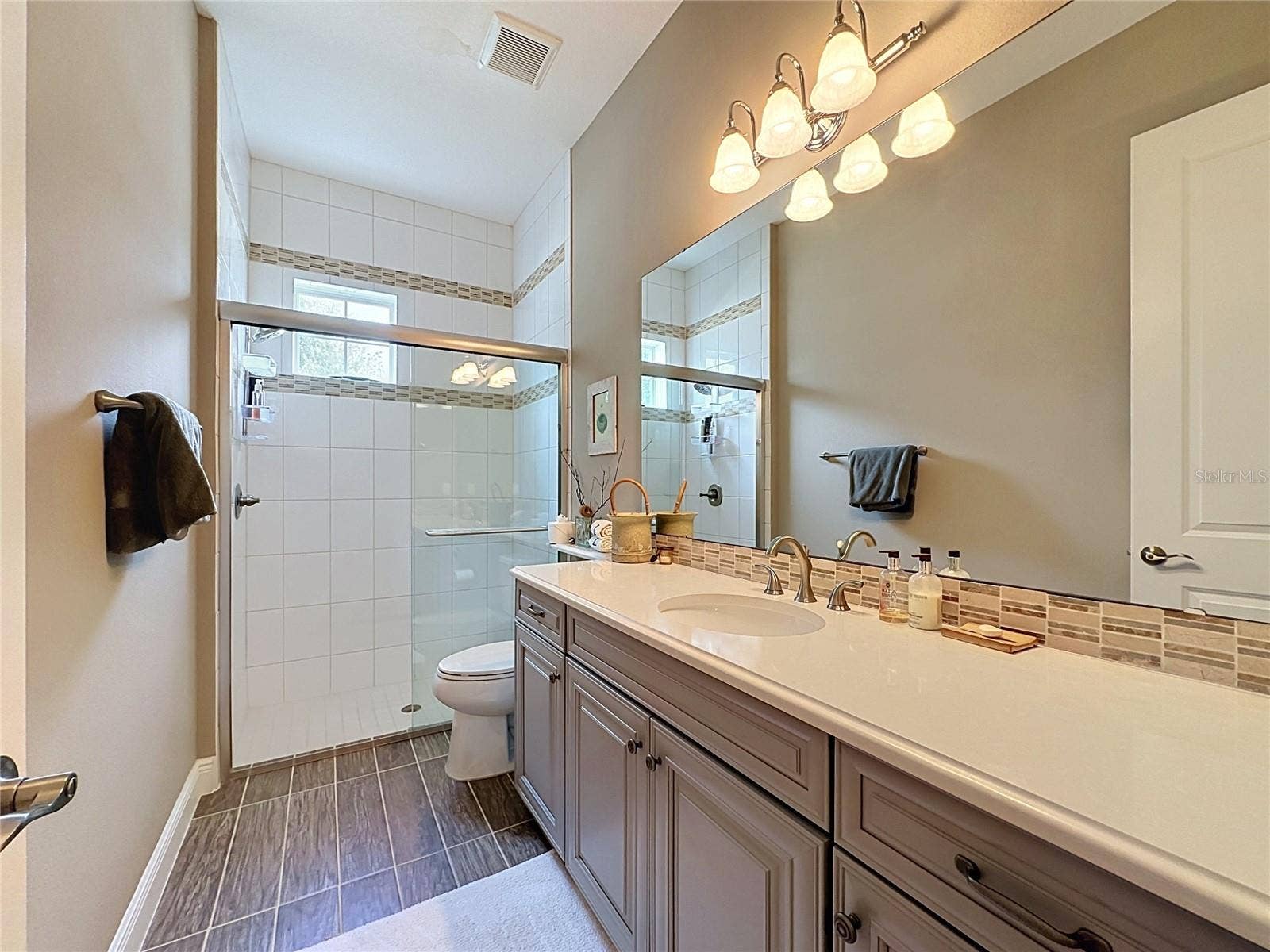 264 SILVER MAPLE ROAD, Groveland, FL 34736 264 SILVER MAPLE ROAD, Groveland, FL 34736