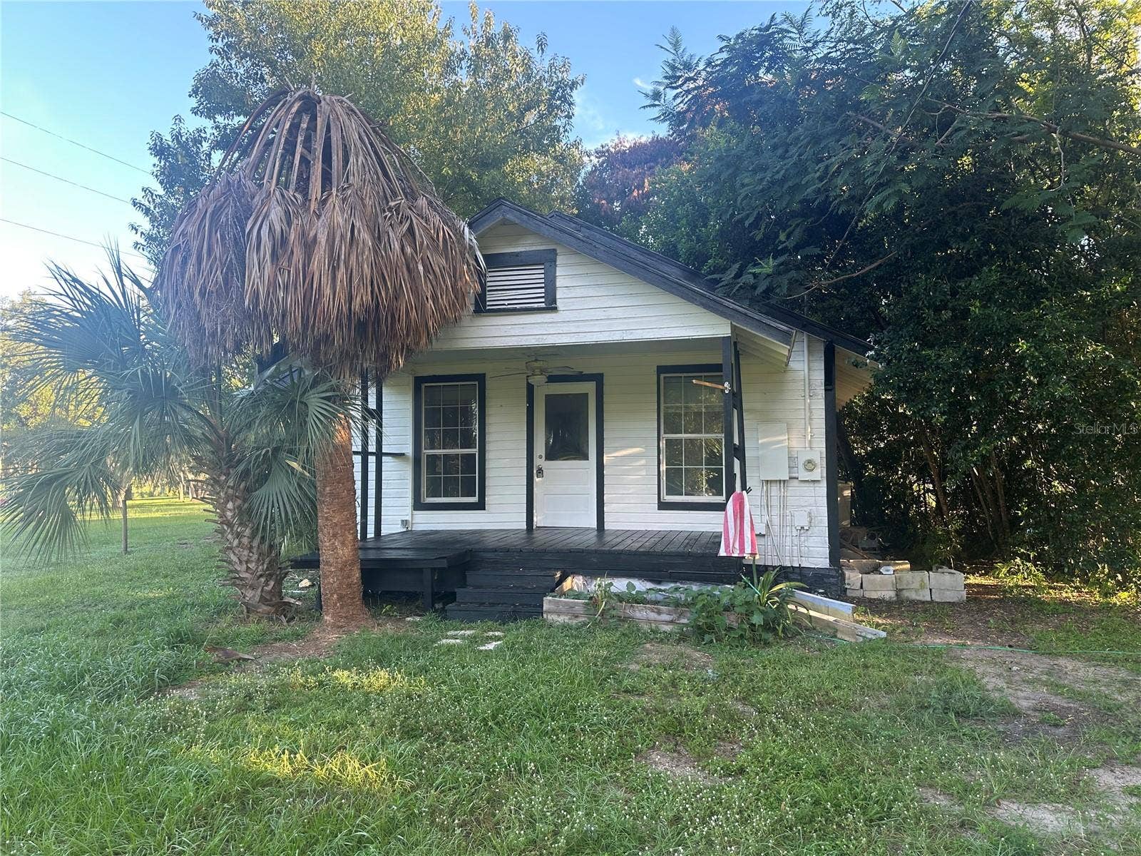 8725 N SILVER LAKE ROAD, Leesburg, FL 34788
