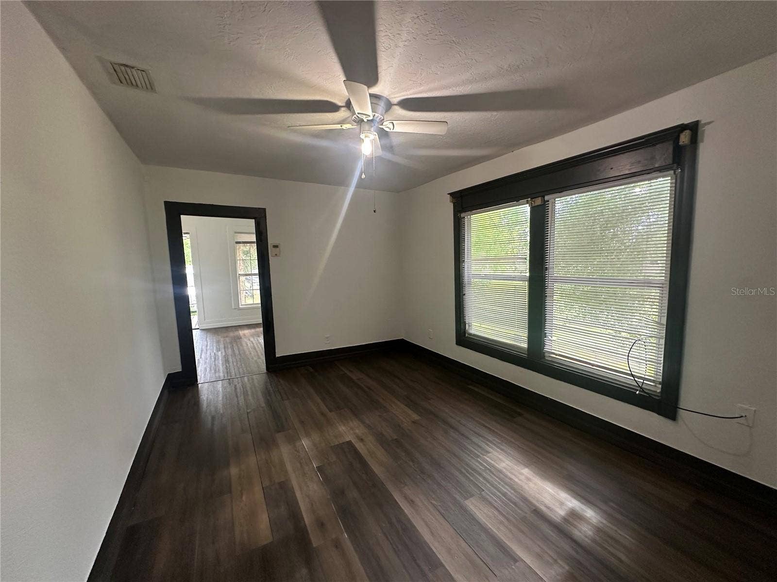 8725 N SILVER LAKE ROAD, Leesburg, FL 34788