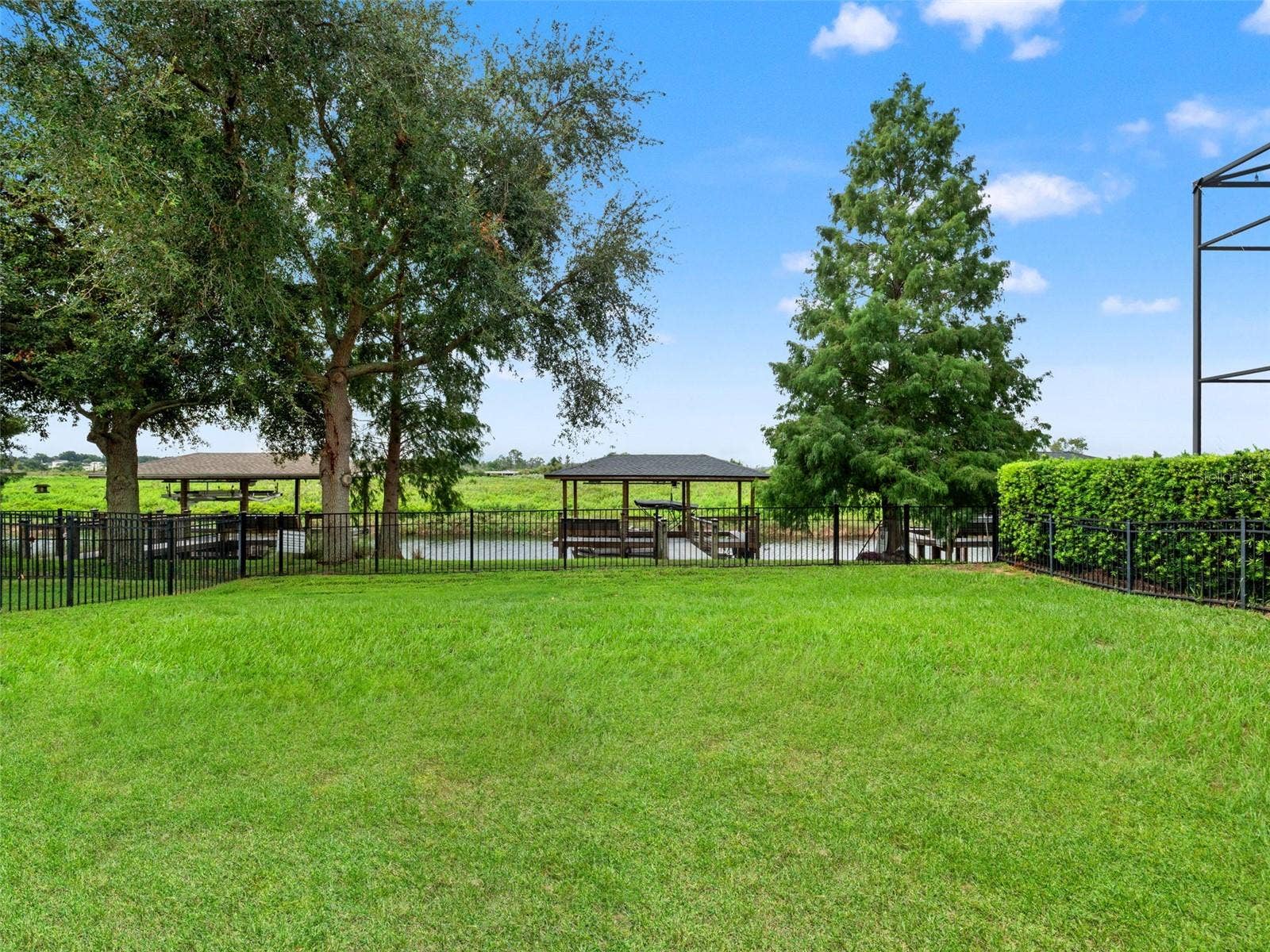 720 BAREFOOT BAY LOOP, Groveland, FL 34736