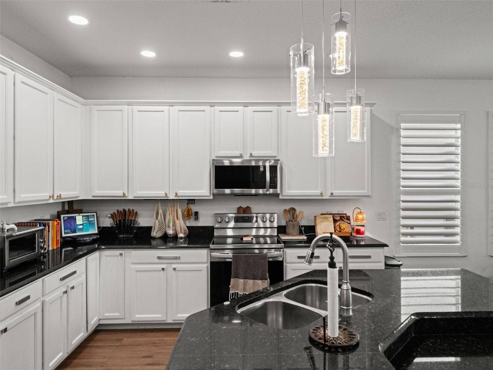 720 BAREFOOT BAY LOOP, Groveland, FL 34736