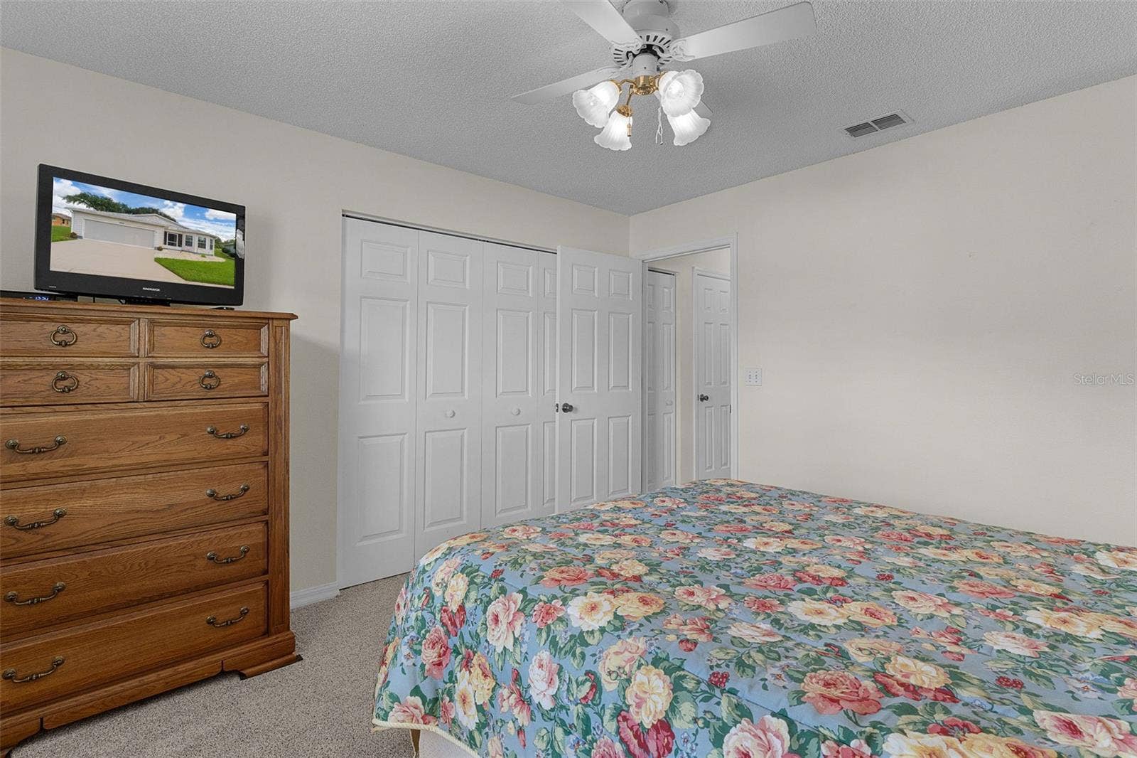 32732 TIMBERWOOD DRIVE, Leesburg, FL 34748 32732 TIMBERWOOD DRIVE, Leesburg, FL 34748