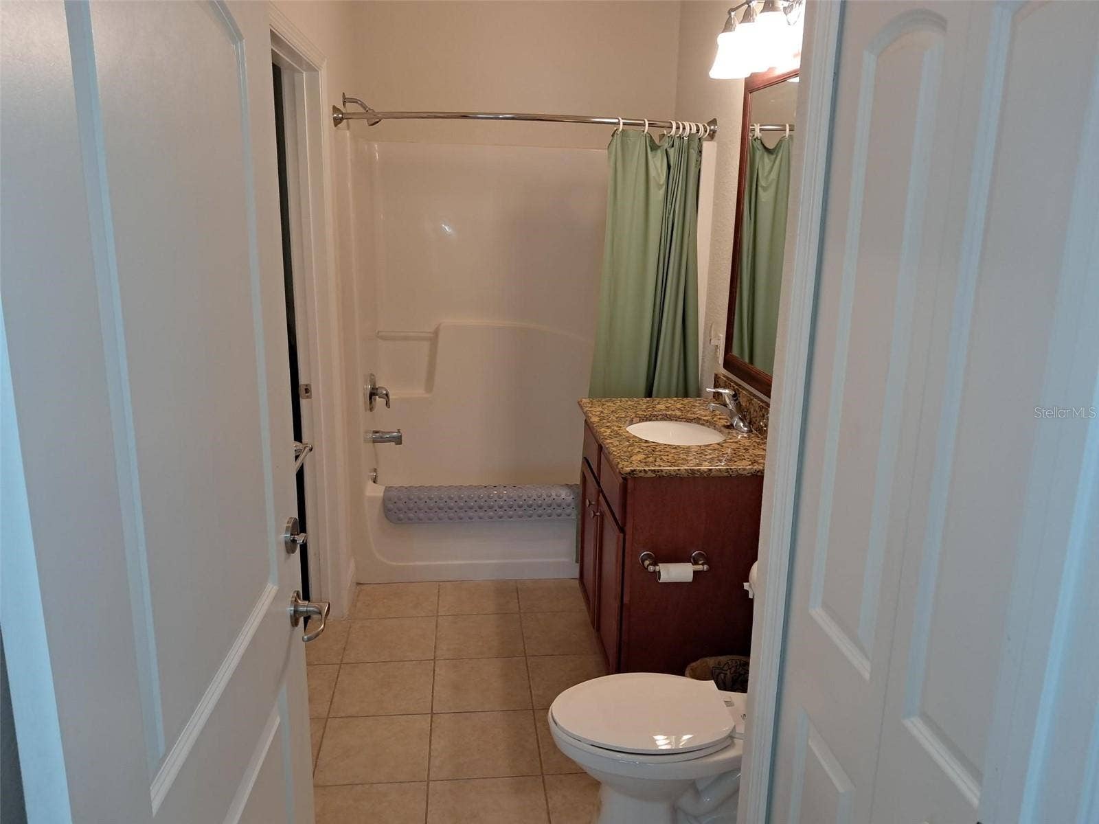 1083 DAVID WALKER DRIVE, #C3, Tavares, FL 32778 Bathroom 2