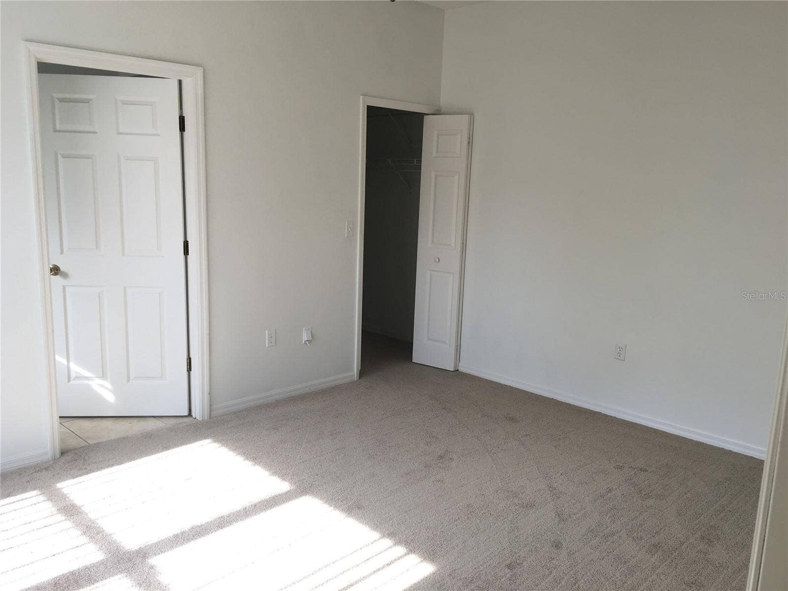 1726 CROWNED AVENUE, Groveland, FL 34736