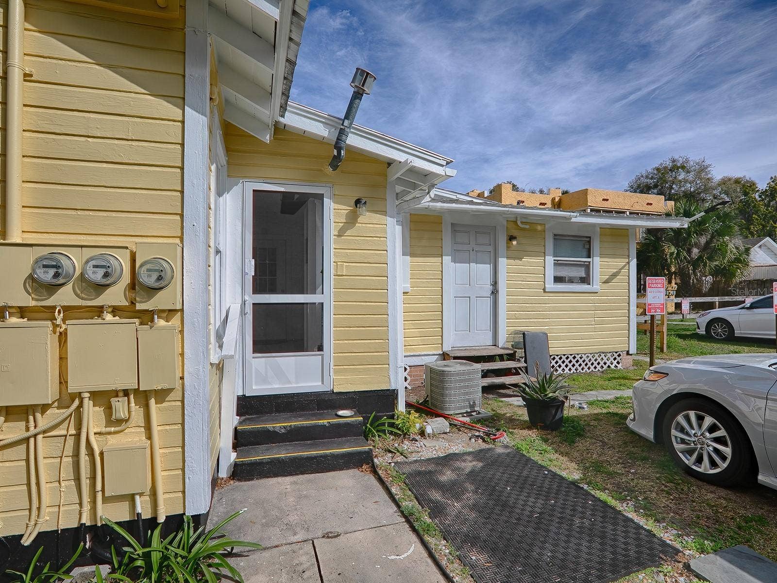 422 & 426 E CITRUS AVENUE, Eustis, FL 32726 422_Exterior Rear
