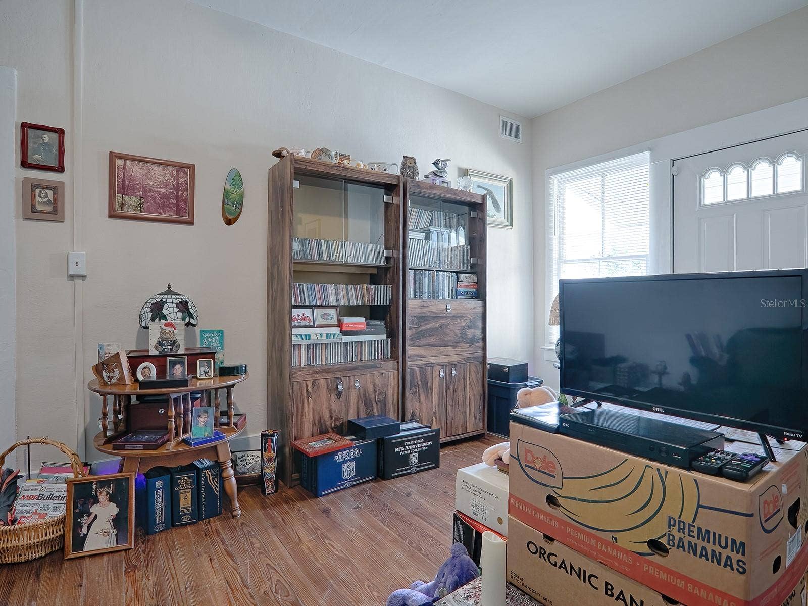 422 & 426 E CITRUS AVENUE, Eustis, FL 32726 422_Unit#D_Living Room