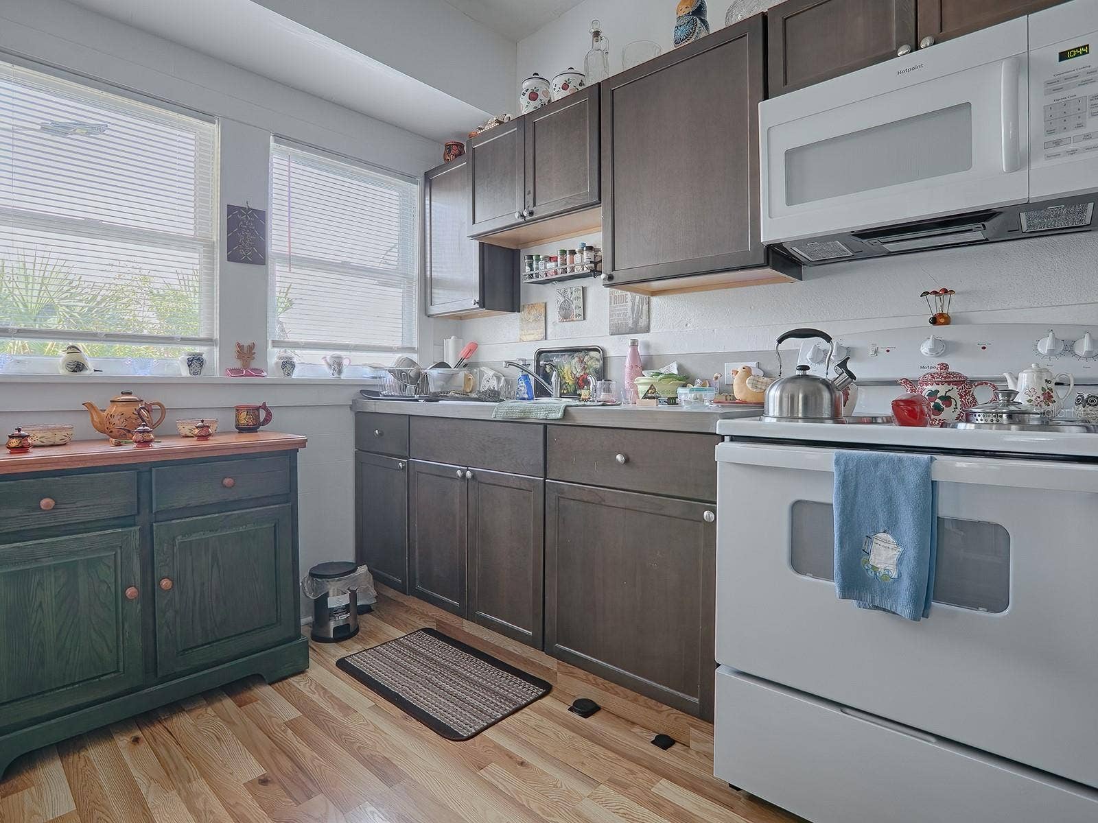 422 & 426 E CITRUS AVENUE, Eustis, FL 32726 422_Unit#D_Kitchen