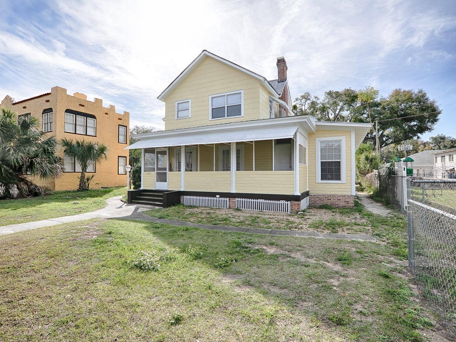 422 & 426 E CITRUS AVENUE, Eustis, FL 32726 422_Exterior Front