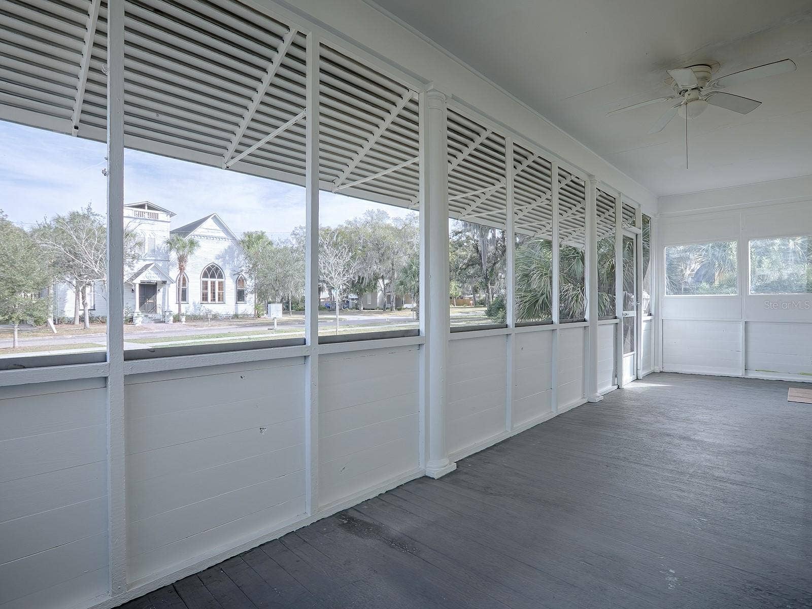 422 & 426 E CITRUS AVENUE, Eustis, FL 32726 422_Unit#C_Enclosed Front Porch