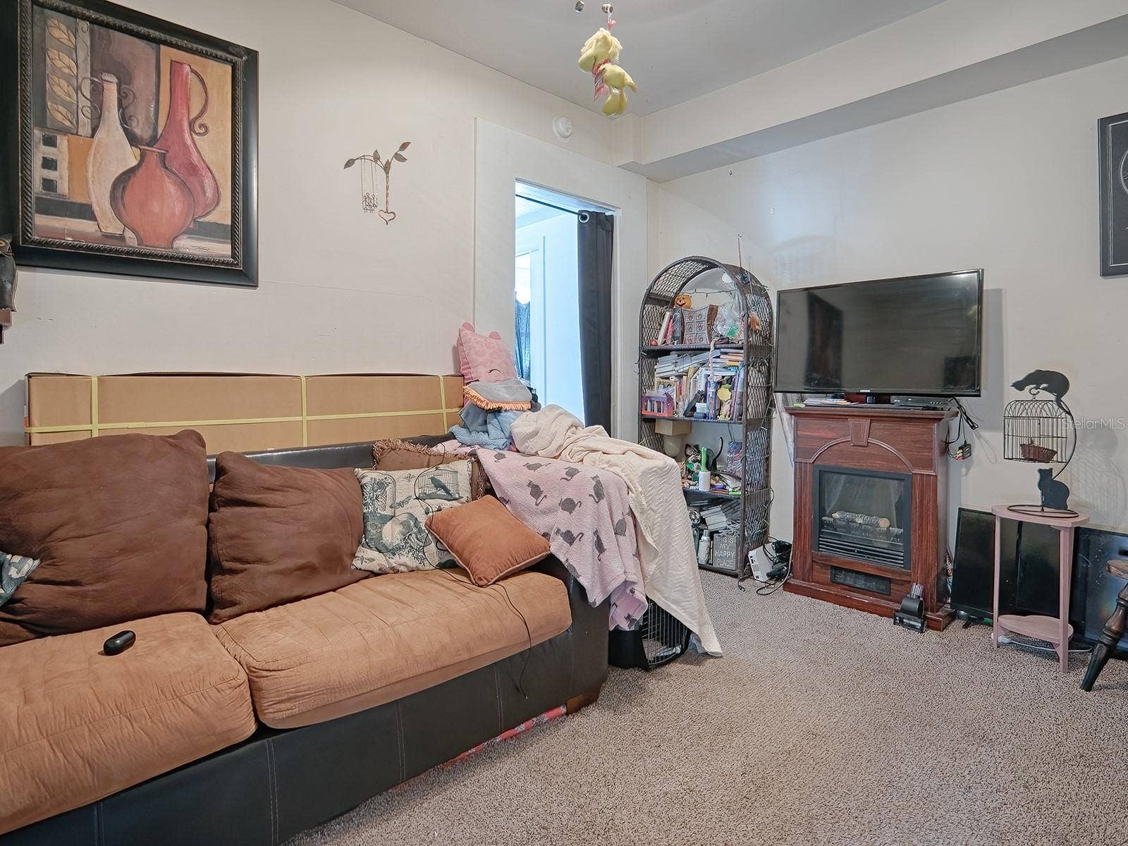 422 & 426 E CITRUS AVENUE, Eustis, FL 32726 422_Unit#A_Living Room