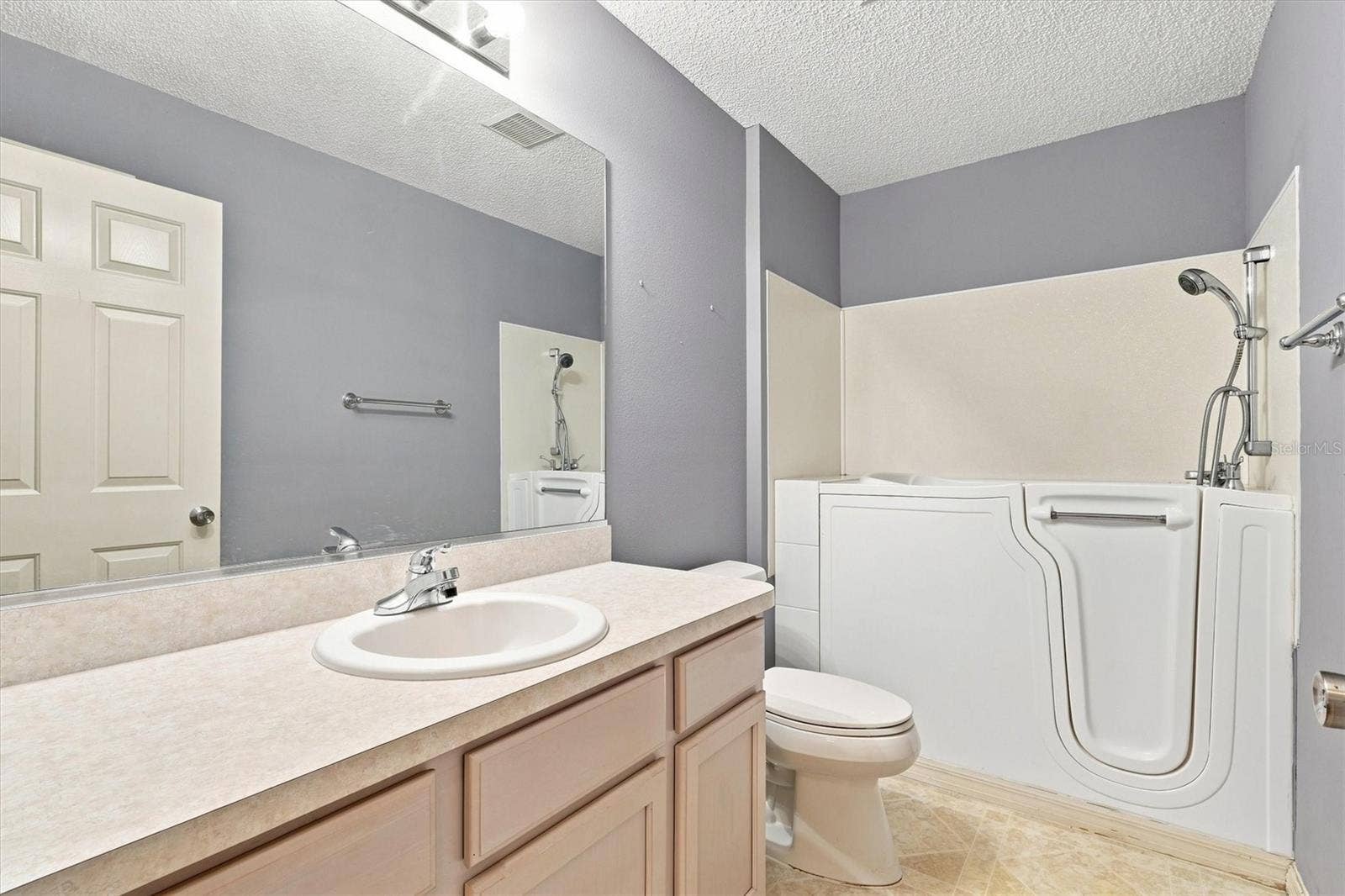 3565 IDLEWOOD LOOP, The Villages, FL 32162 3565 IDLEWOOD LOOP, The Villages, FL 32162