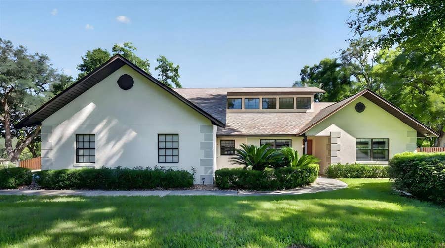 Property photo for 1039 LINDA GLEN AVENUE, Fruitland Park, FL