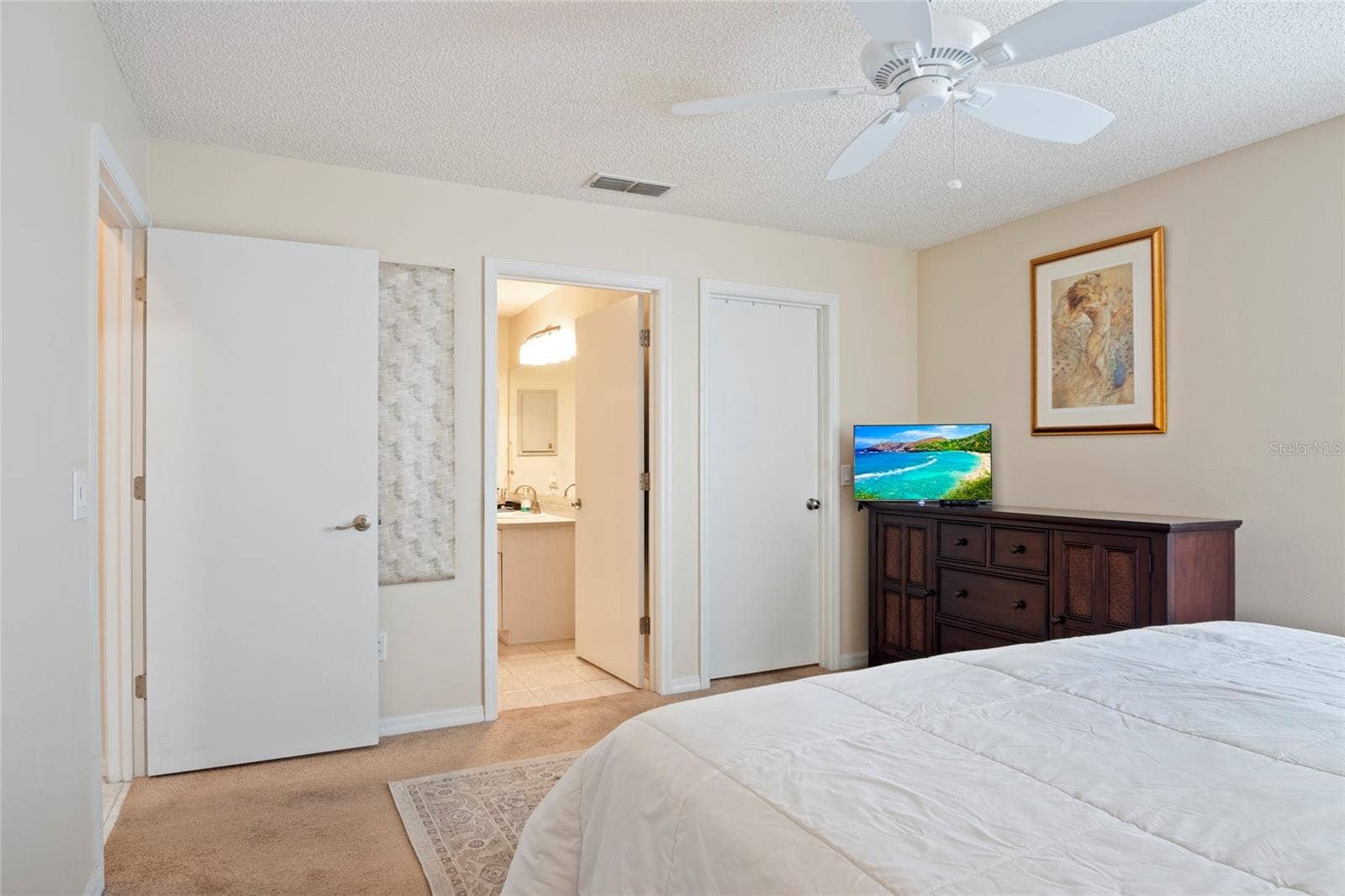 672 SAN PEDRO DRIVE, The Villages, FL 32159 672 SAN PEDRO DRIVE, The Villages, FL 32159