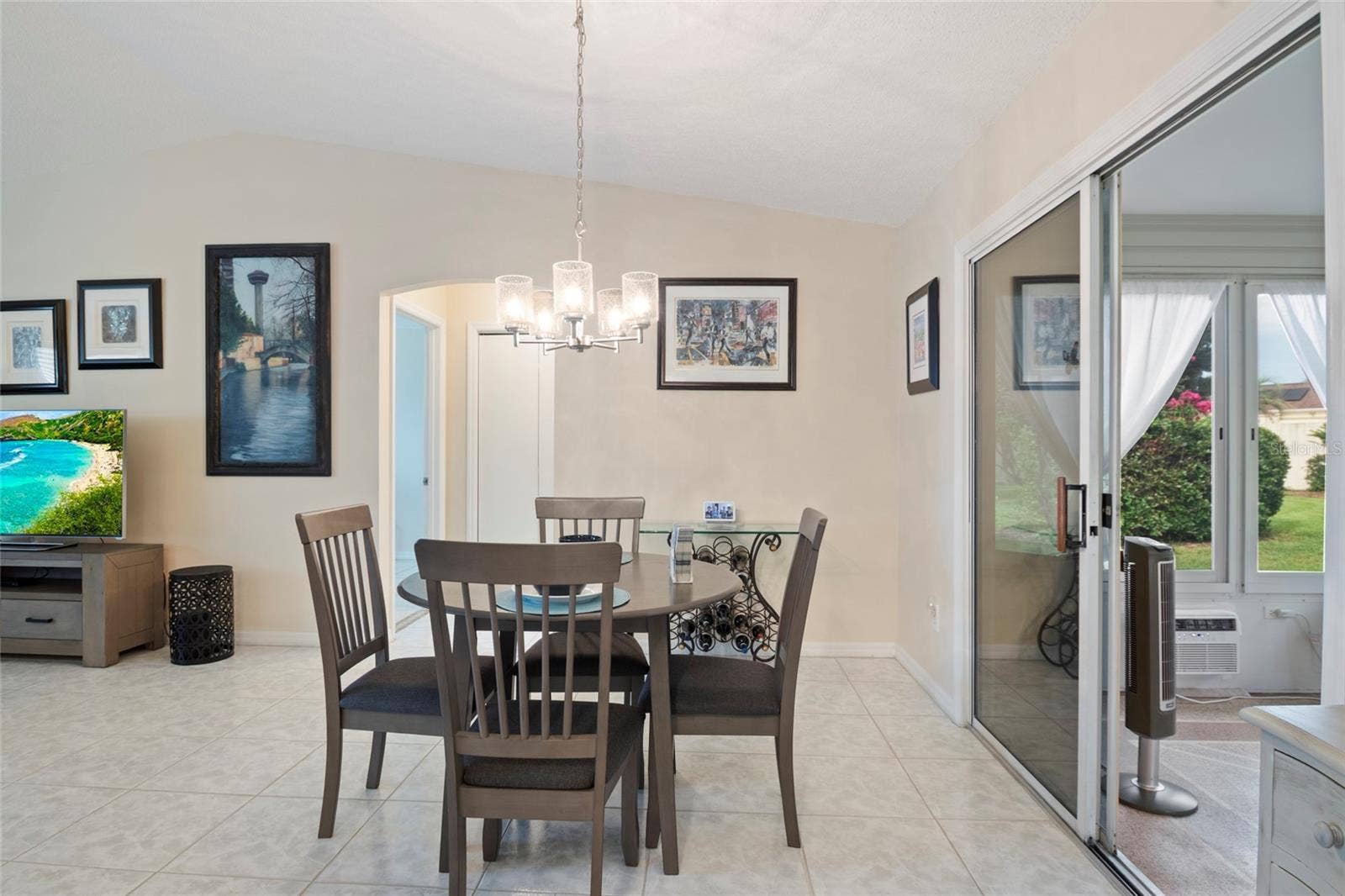 672 SAN PEDRO DRIVE, The Villages, FL 32159 672 SAN PEDRO DRIVE, The Villages, FL 32159