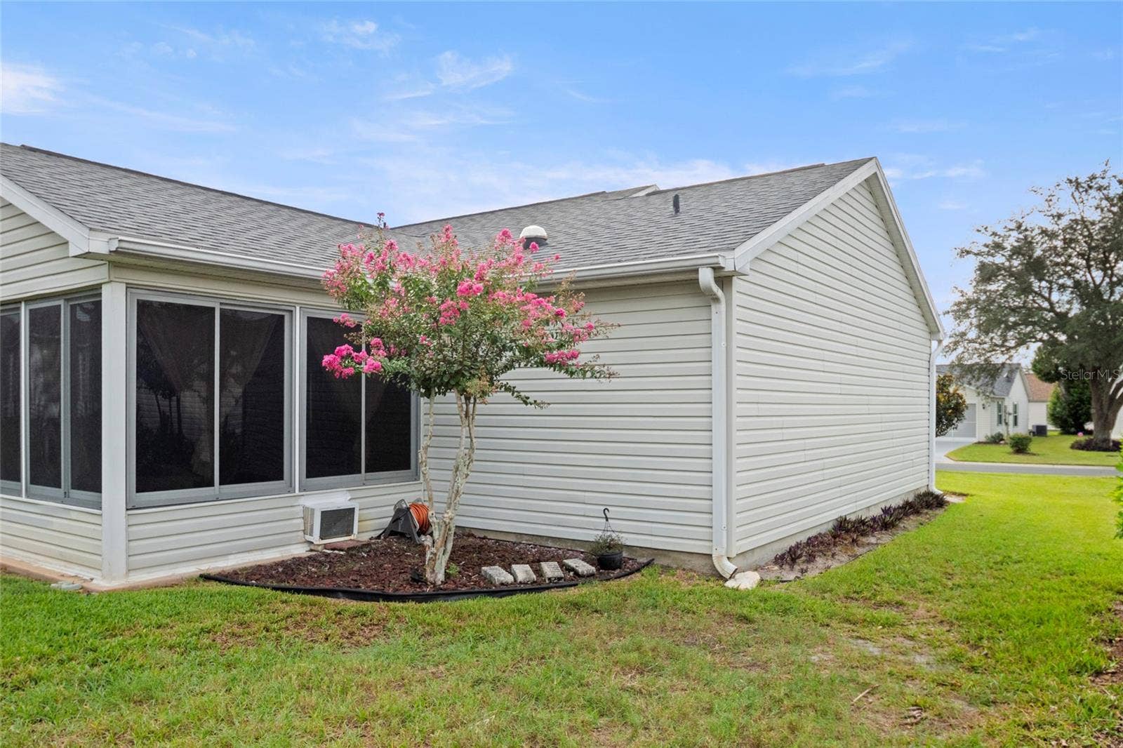 672 SAN PEDRO DRIVE, The Villages, FL 32159 672 SAN PEDRO DRIVE, The Villages, FL 32159