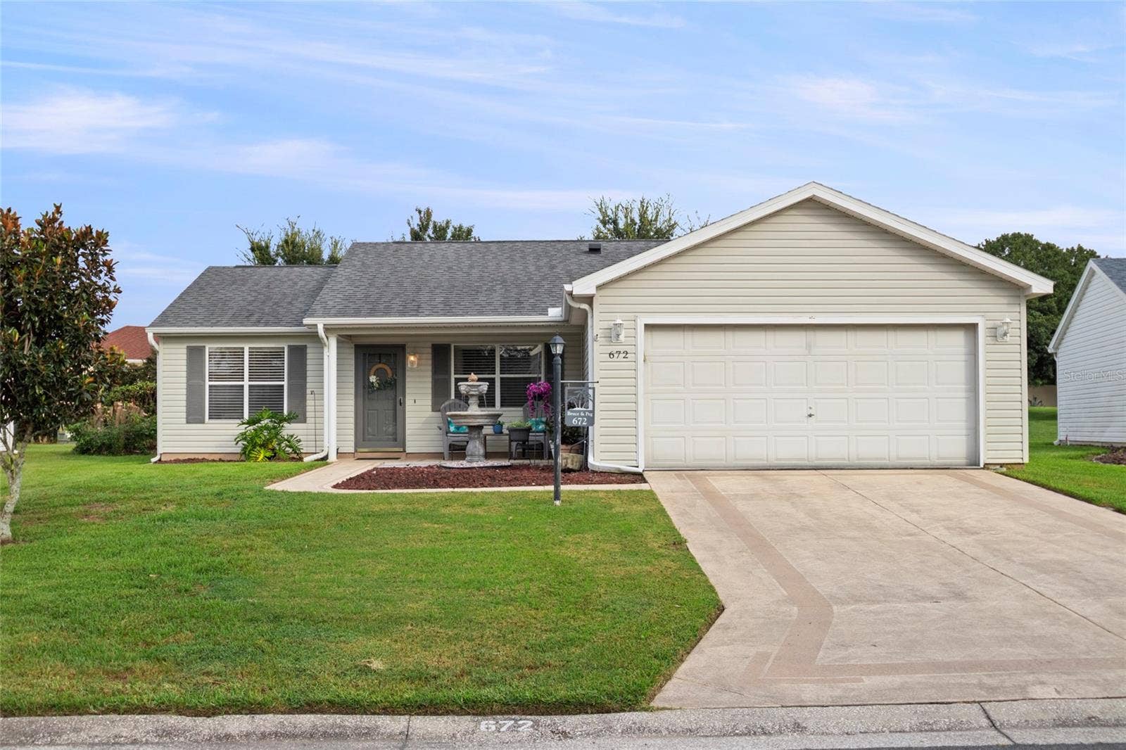 672 SAN PEDRO DRIVE, The Villages, FL 32159 Spacious Driveway