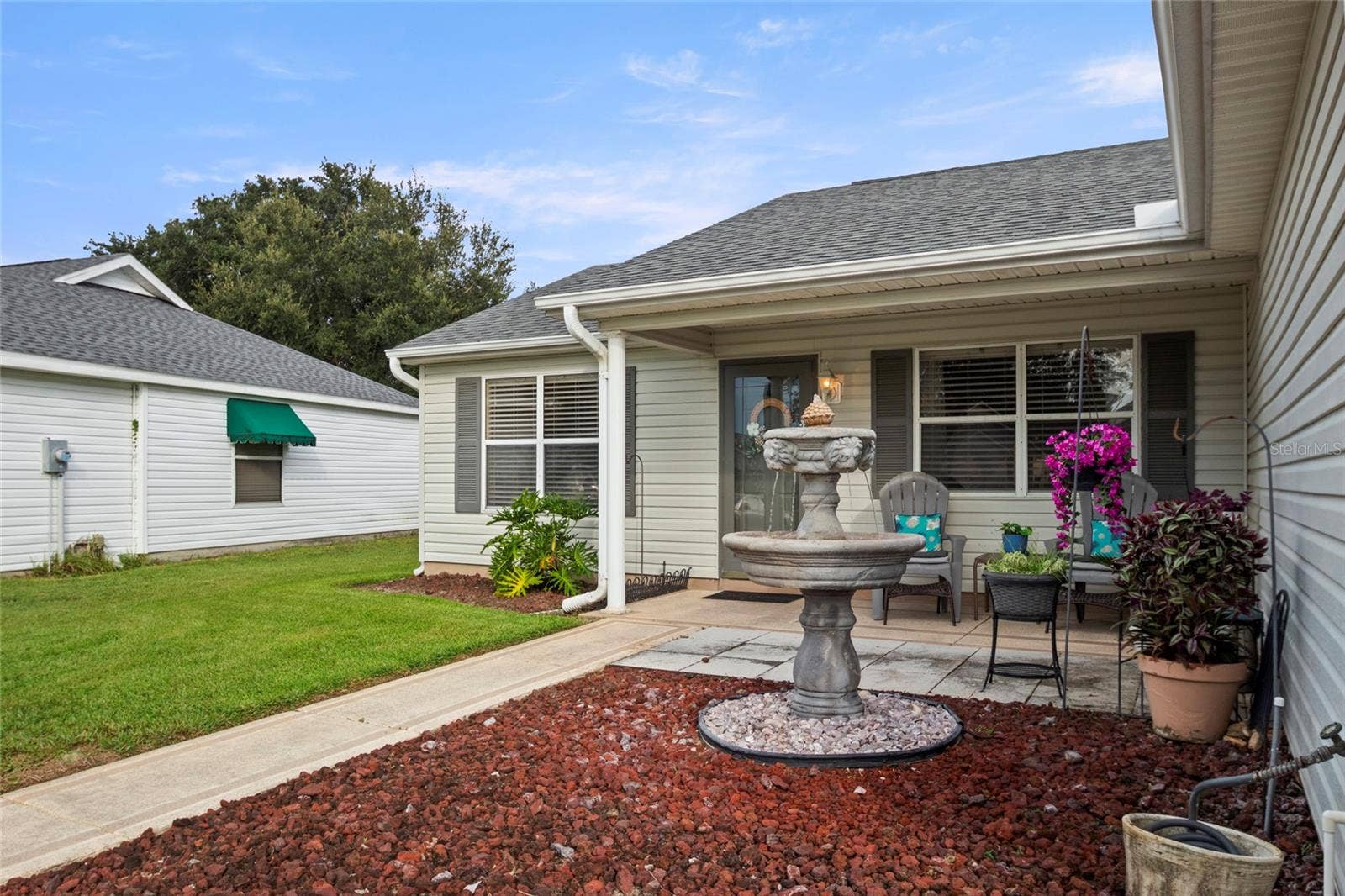 672 SAN PEDRO DRIVE, The Villages, FL 32159 Water Fountain Feature