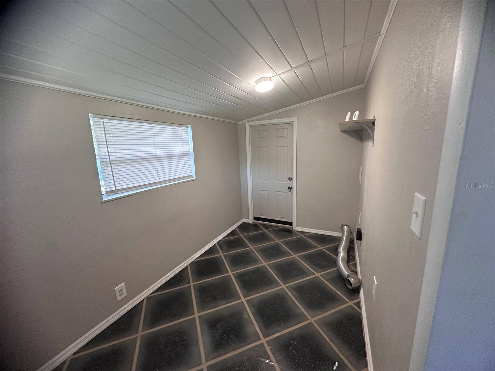 1215 MANOR DRIVE, Leesburg, FL 34748 1215 MANOR DRIVE, Leesburg, FL 34748