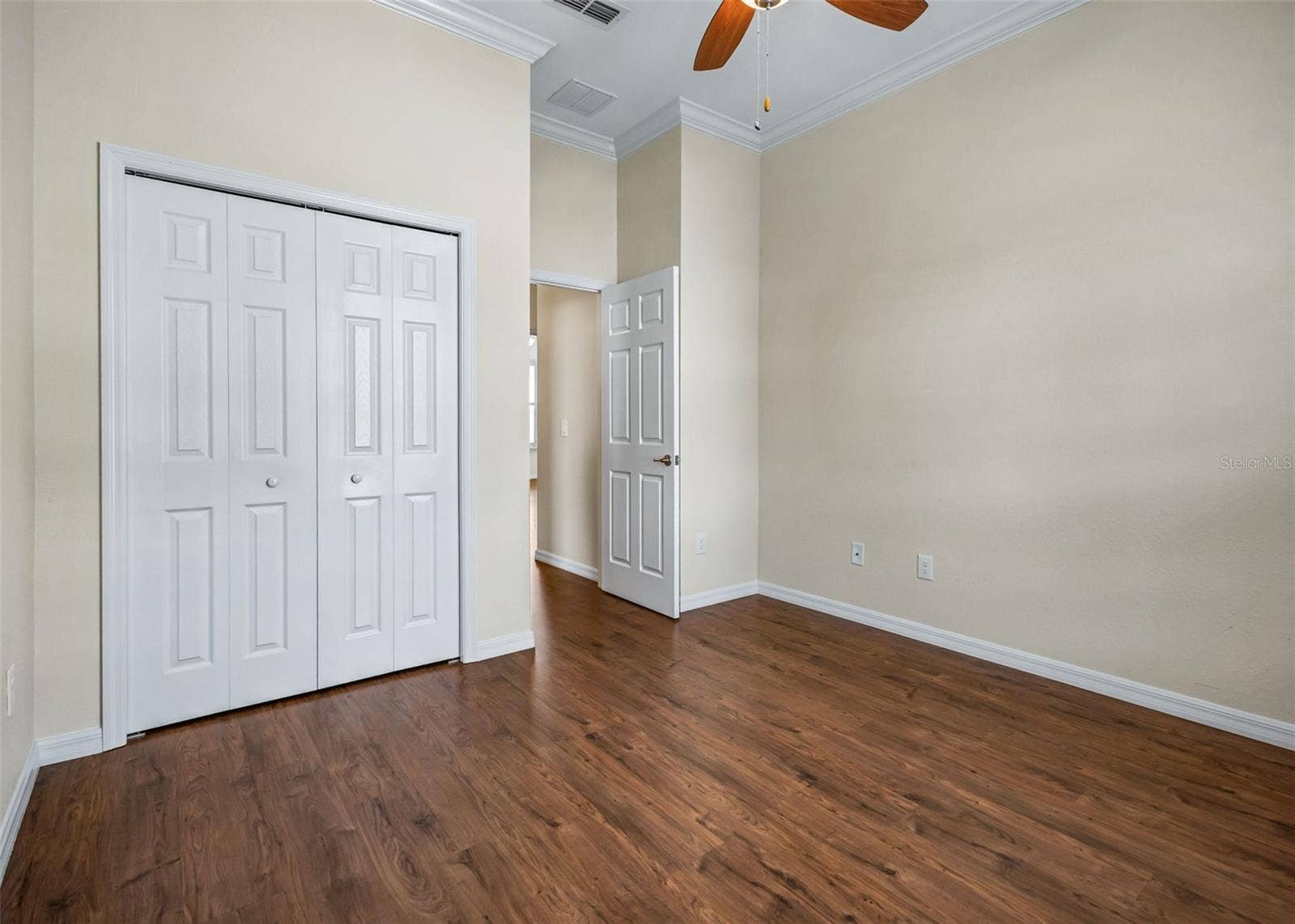Bedroom 2 w/Double closet