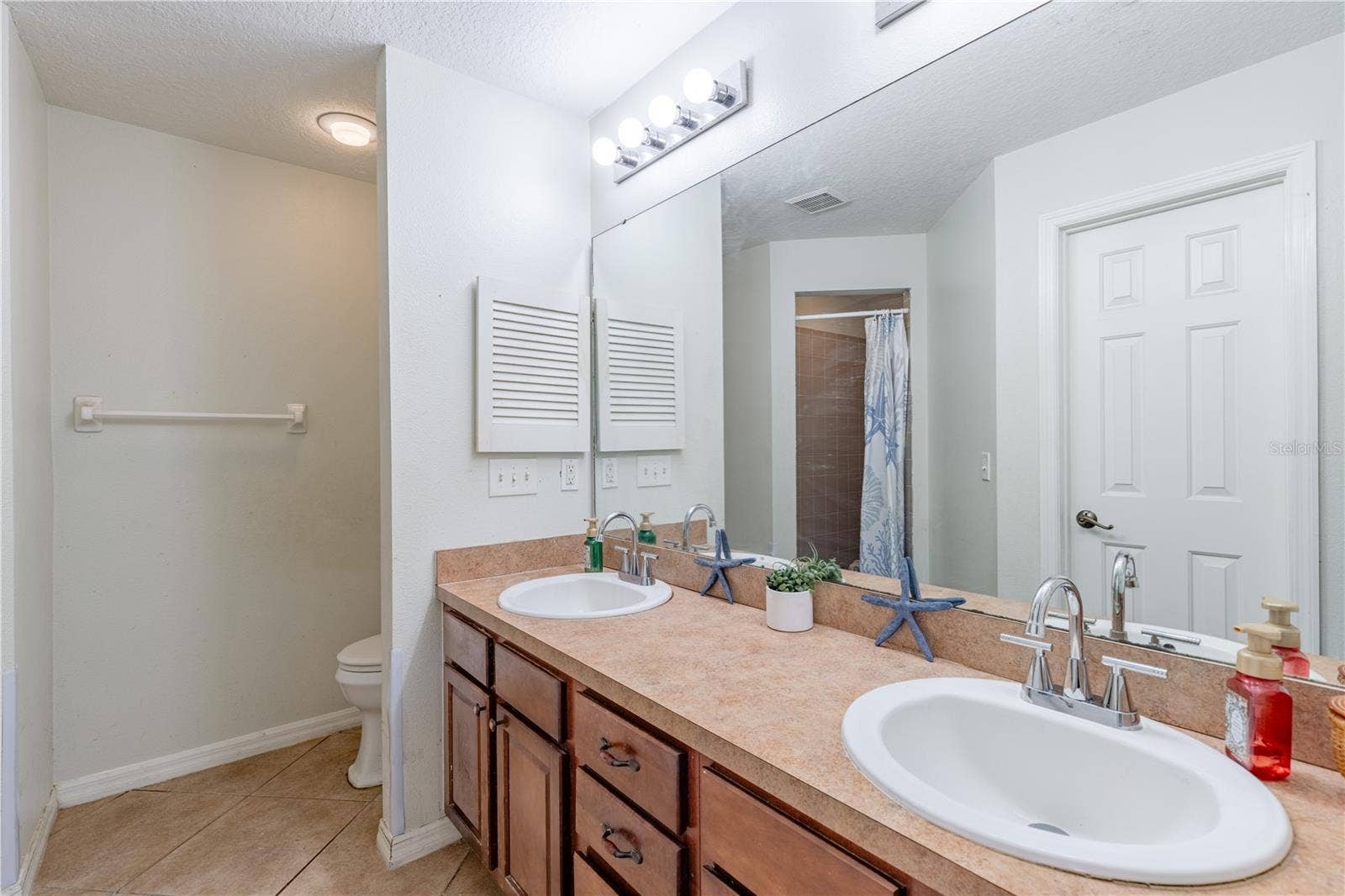4530 TREASURE CAY ROAD, Tavares, FL 32778 4530 TREASURE CAY ROAD, Tavares, FL 32778