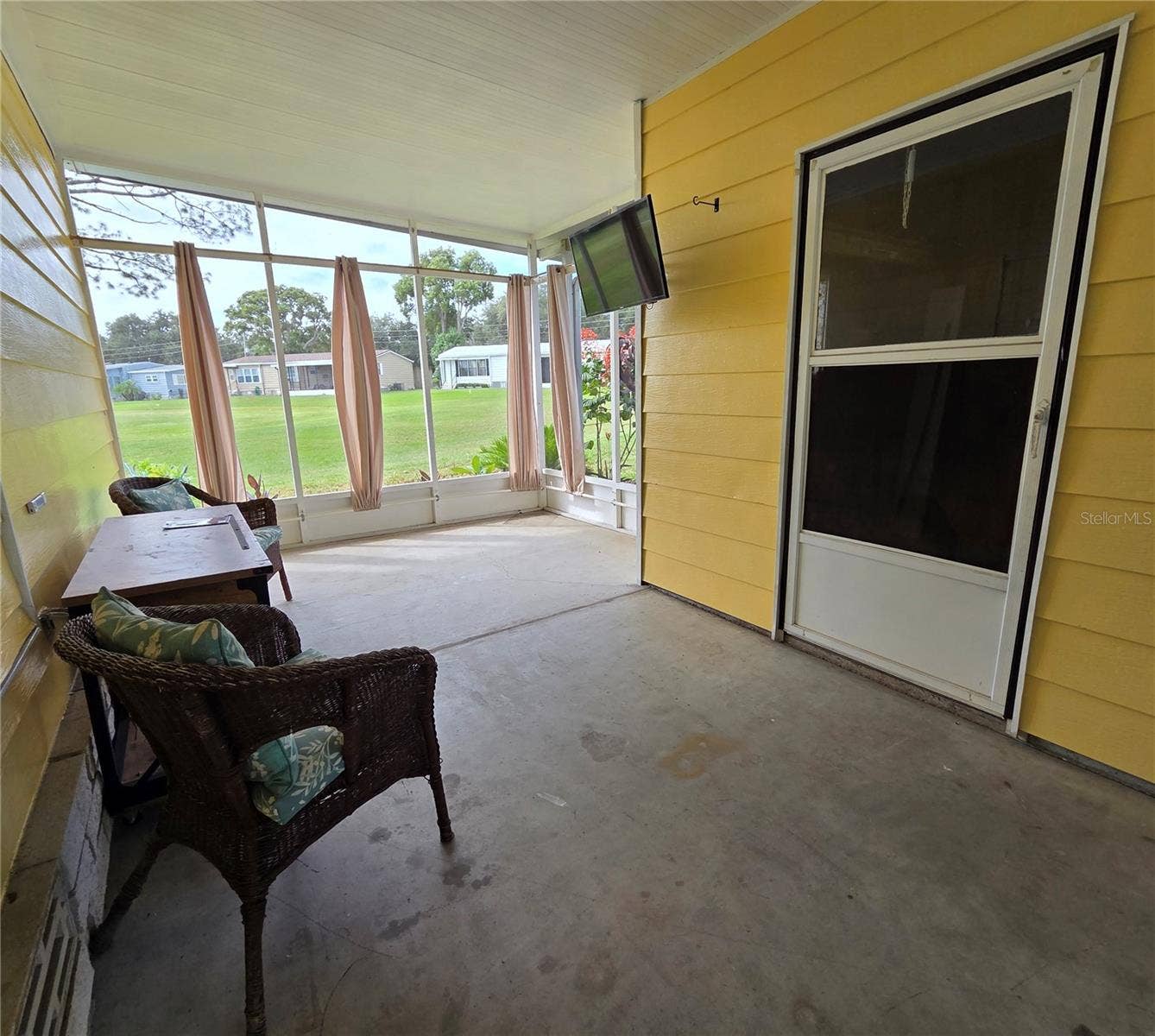 2430 FAIRBLUFF ROAD, #1556, Zellwood, FL 32798