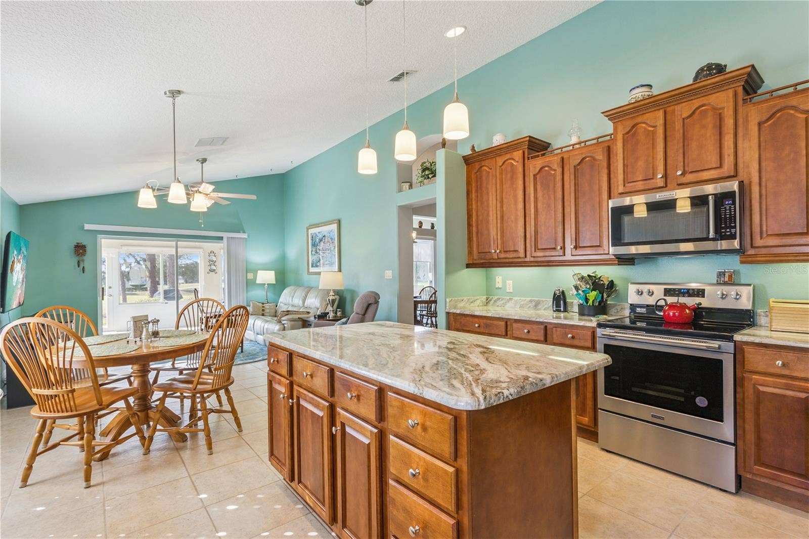 24215 BELLE MEDE DRIVE, Leesburg, FL 34748 24215 BELLE MEDE DRIVE, Leesburg, FL 34748