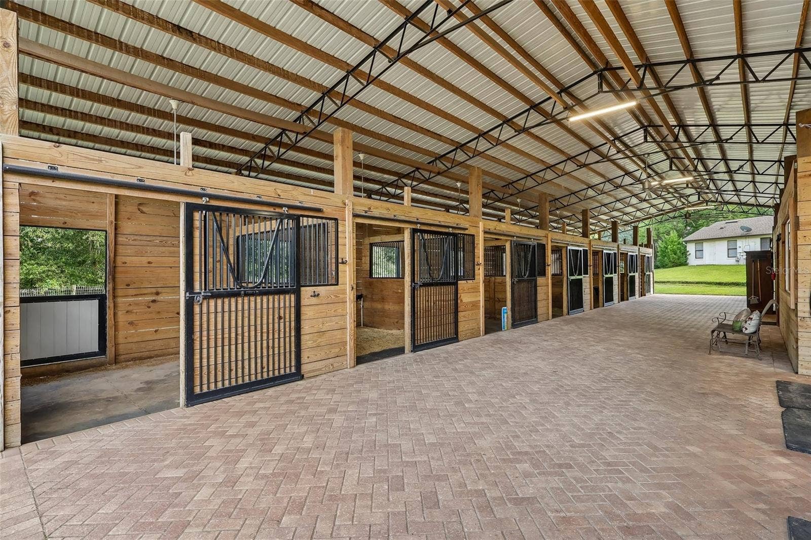 22301 CORONADO SOMERSET DRIVE, Sorrento, FL 32776 Inside barn