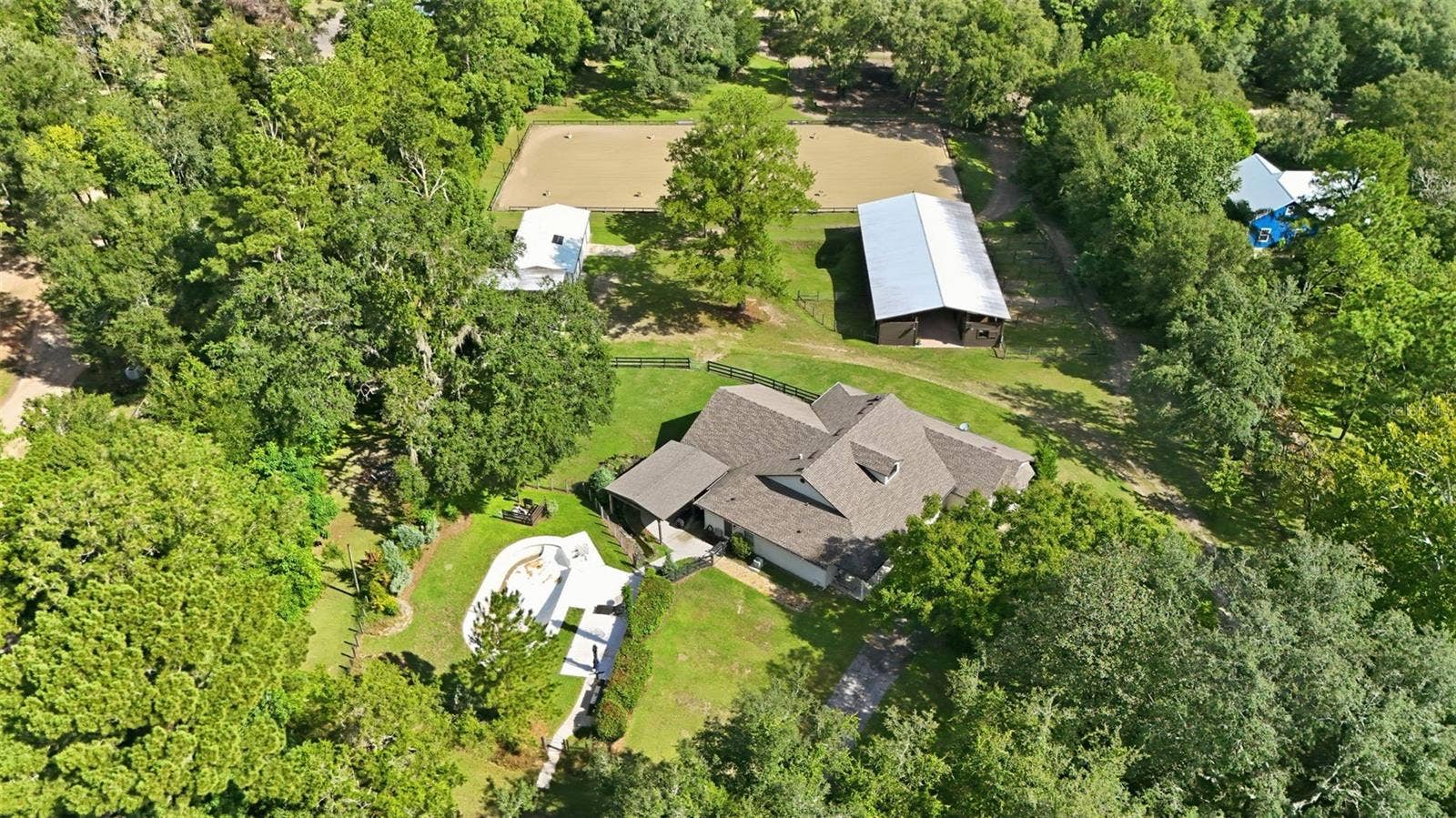22301 CORONADO SOMERSET DRIVE, Sorrento, FL 32776 22301 CORONADO SOMERSET DRIVE, Sorrento, FL 32776