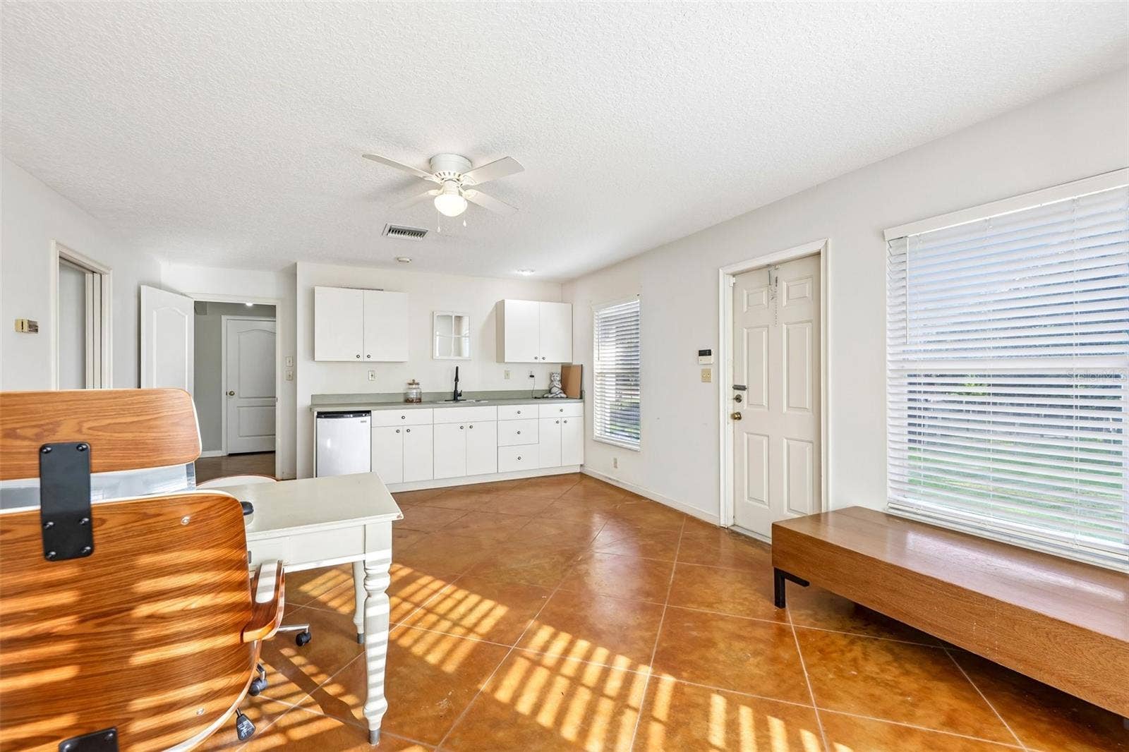 22301 CORONADO SOMERSET DRIVE, Sorrento, FL 32776 In-law suite
