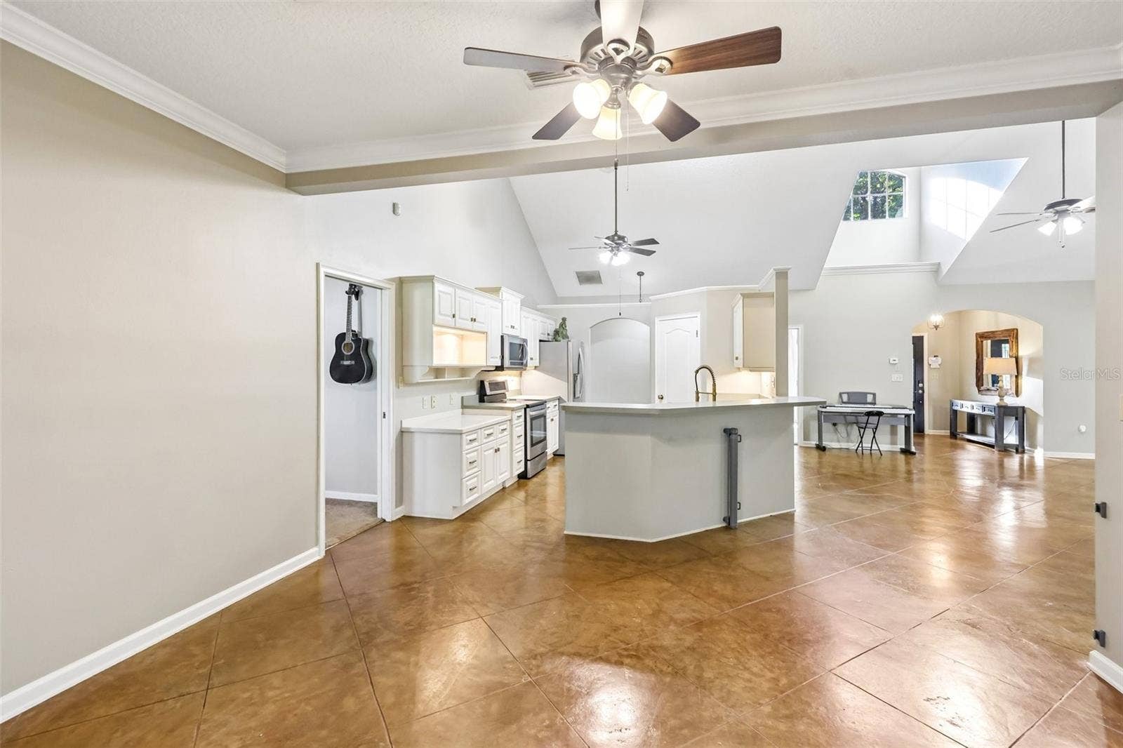 22301 CORONADO SOMERSET DRIVE, Sorrento, FL 32776 22301 CORONADO SOMERSET DRIVE, Sorrento, FL 32776