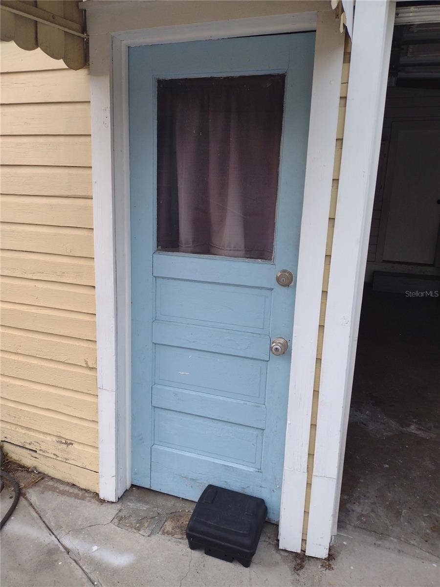 320 S 4TH STREET, Leesburg, FL 34748 320 S 4TH STREET, Leesburg, FL 34748
