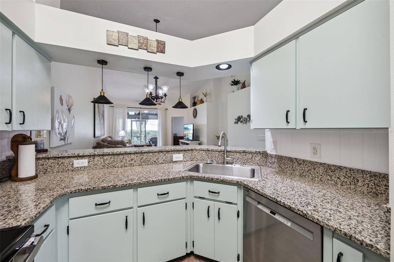 26032 NEWCOMBE CIRCLE, Leesburg, FL 34748