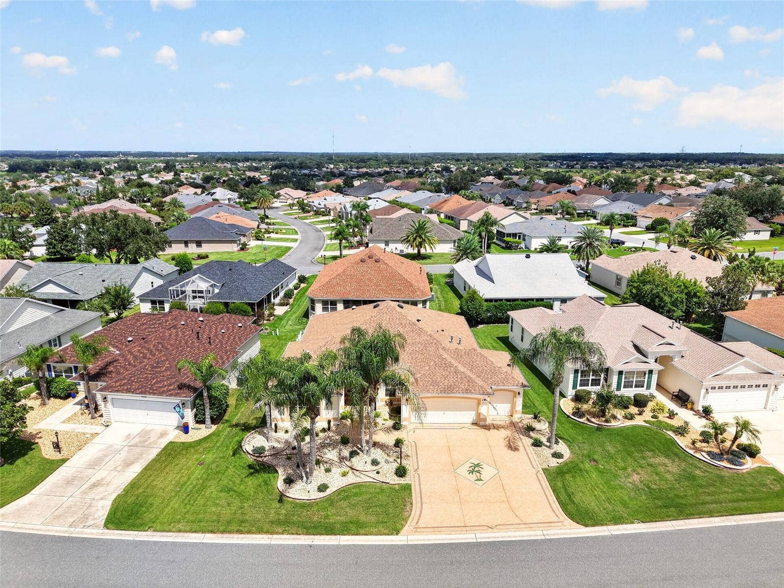 1705 MOUNT CROGHAN TRAIL, The Villages, FL 32162 1705 MOUNT CROGHAN TRAIL, The Villages, FL 32162