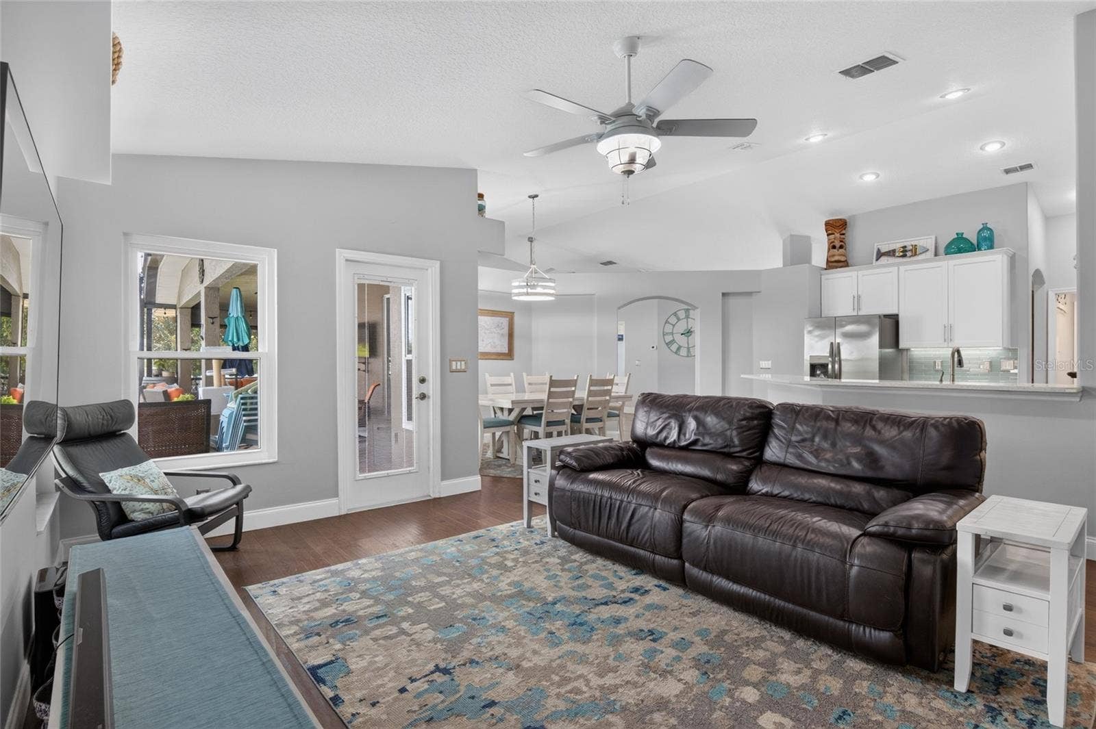 Family Room (access to lanai)