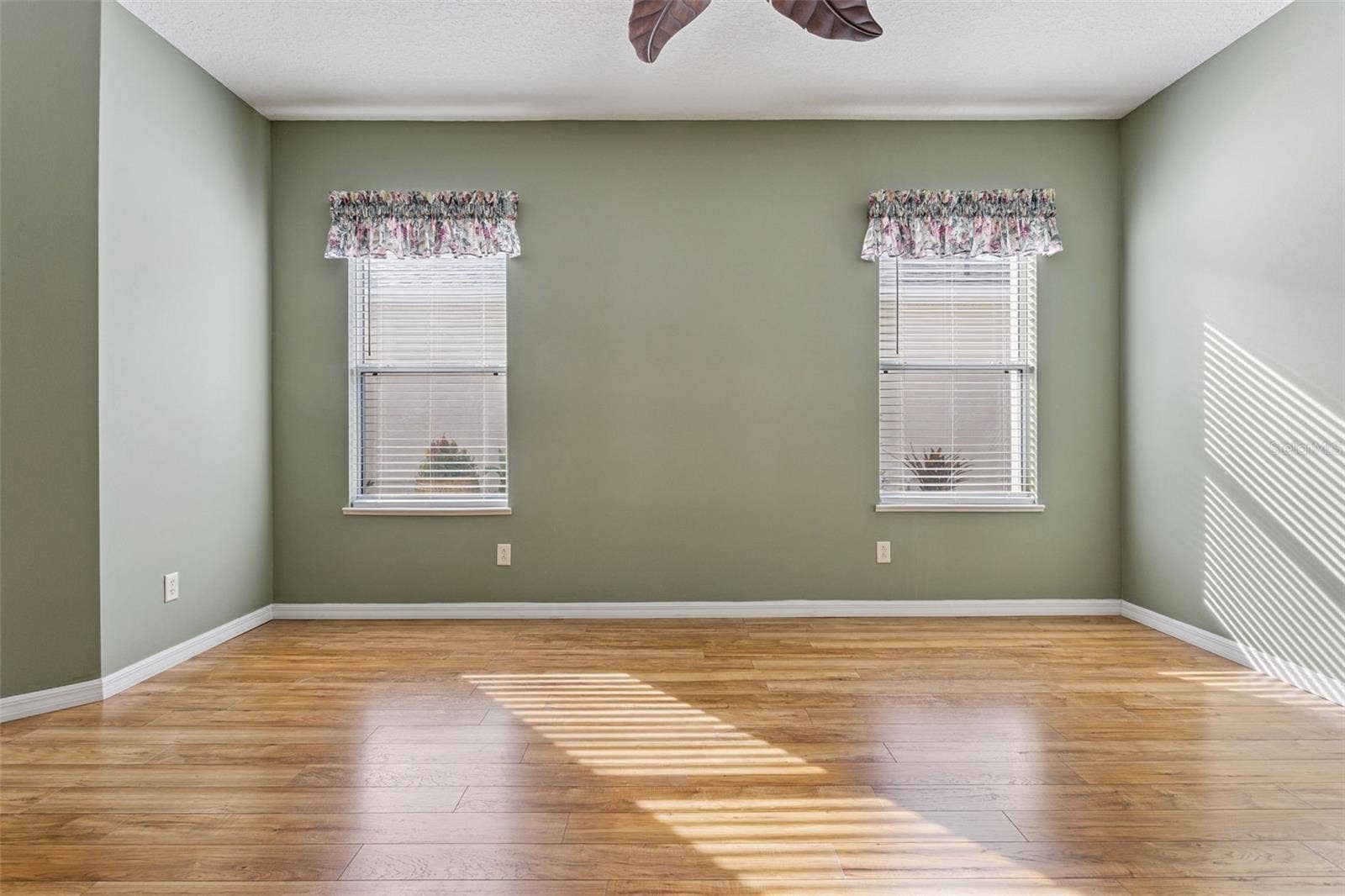 24242 E BELLE MEDE DRIVE, Leesburg, FL 34748 24242 E BELLE MEDE DRIVE, Leesburg, FL 34748