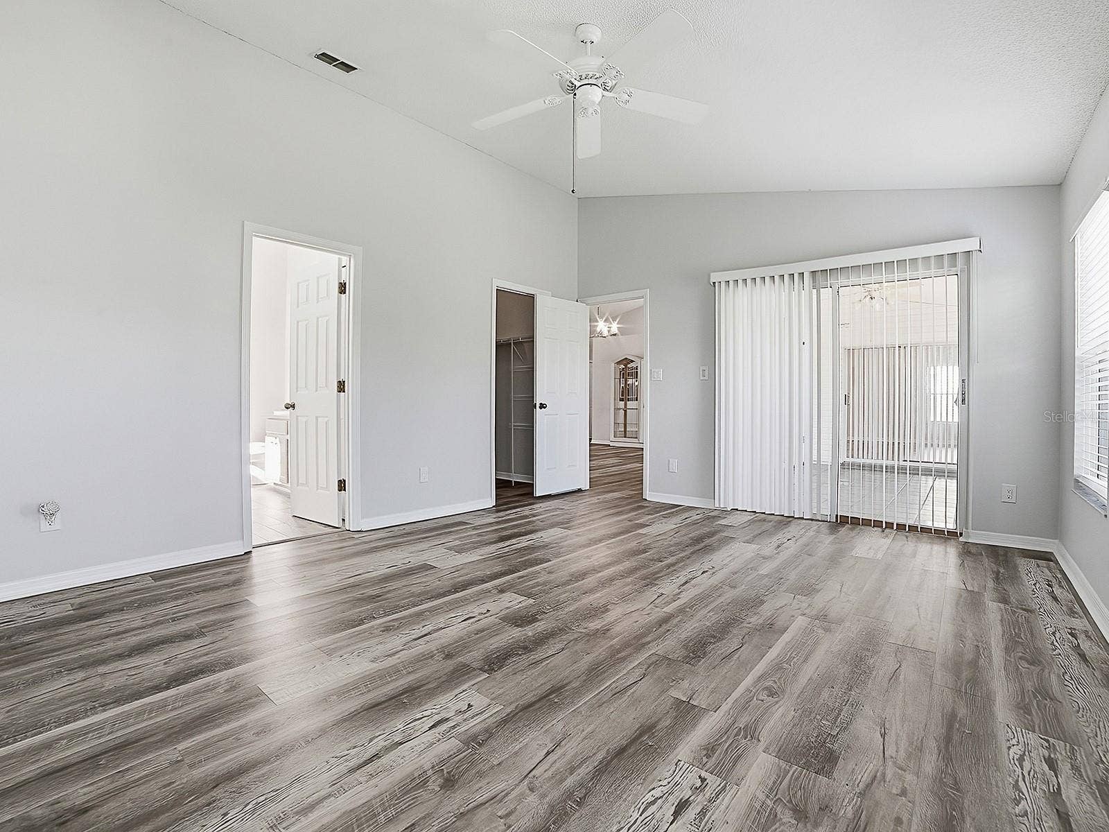 4003 PLANTATION BOULEVARD, Leesburg, FL 34748 4003 PLANTATION BOULEVARD, Leesburg, FL 34748