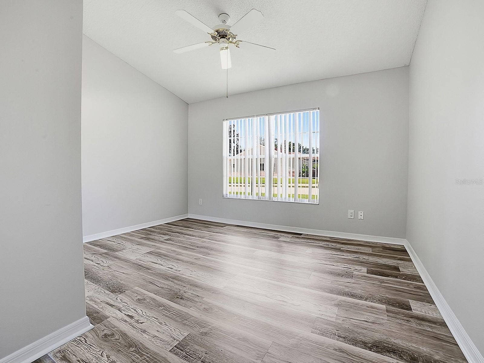 4003 PLANTATION BOULEVARD, Leesburg, FL 34748 4003 PLANTATION BOULEVARD, Leesburg, FL 34748