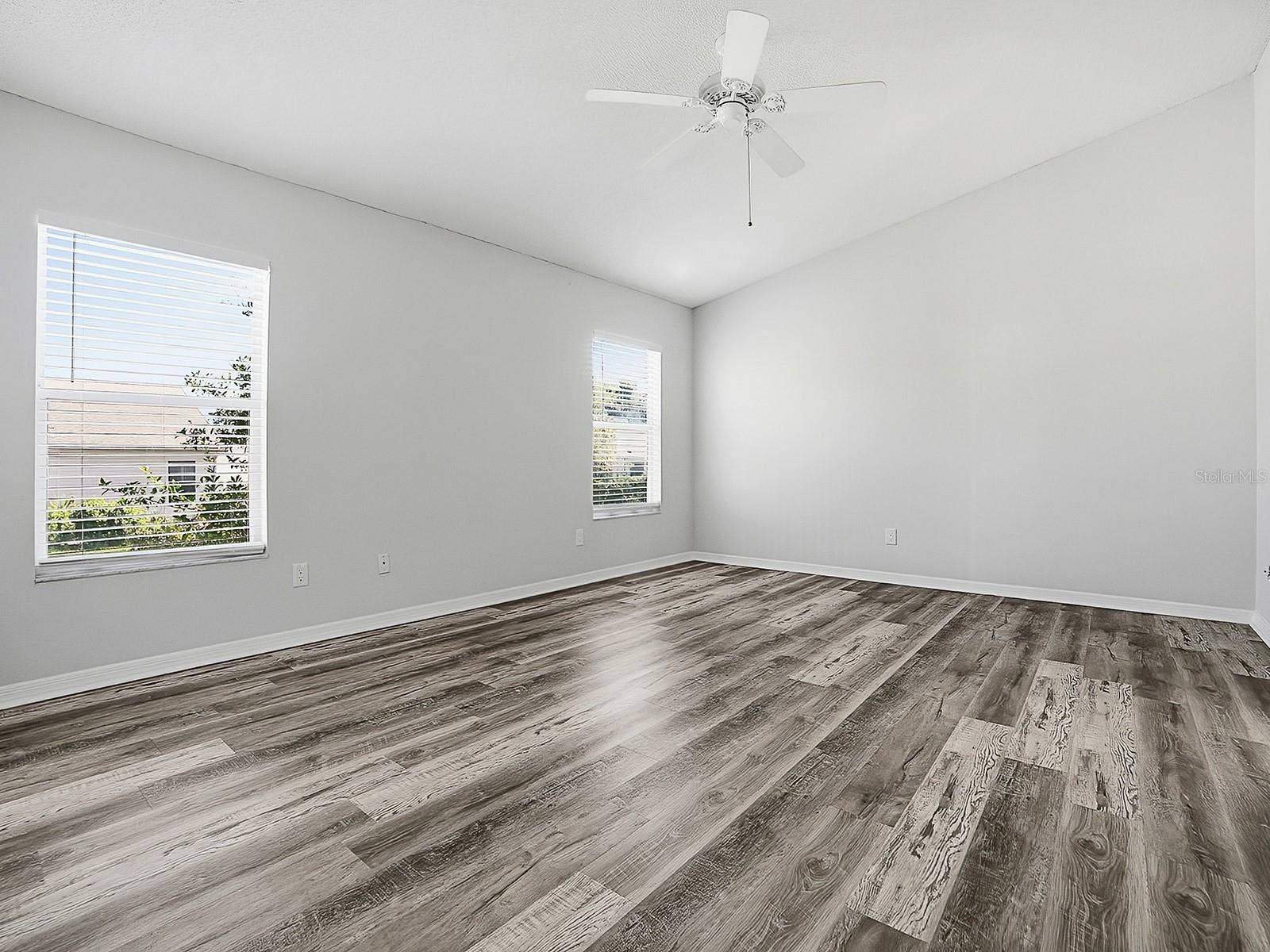 4003 PLANTATION BOULEVARD, Leesburg, FL 34748 4003 PLANTATION BOULEVARD, Leesburg, FL 34748