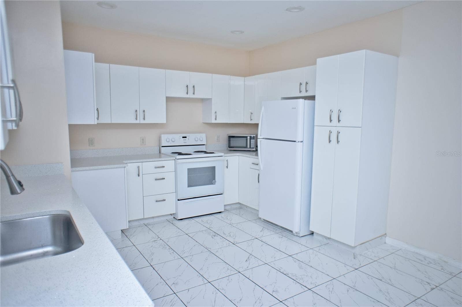 402 E MAPLE STREET, Winter Garden, FL 34787