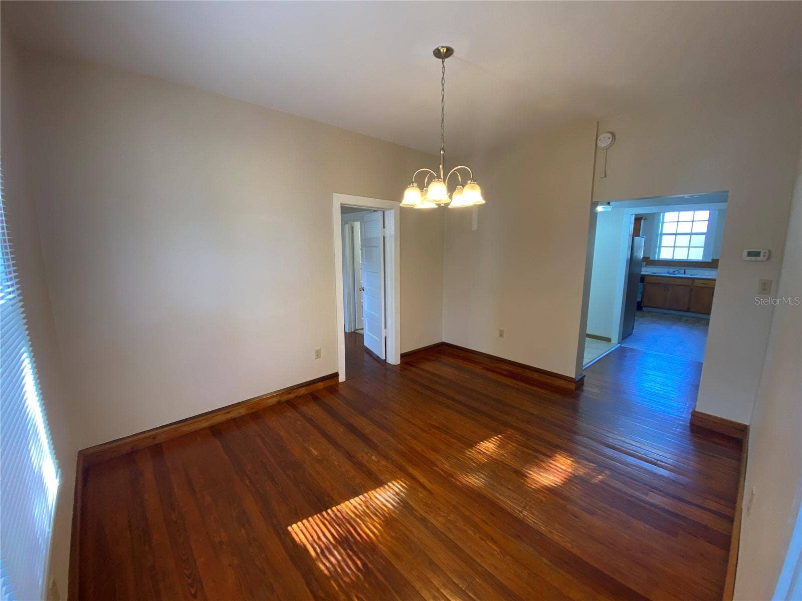 902 S GROVE STREET, Eustis, FL 32726