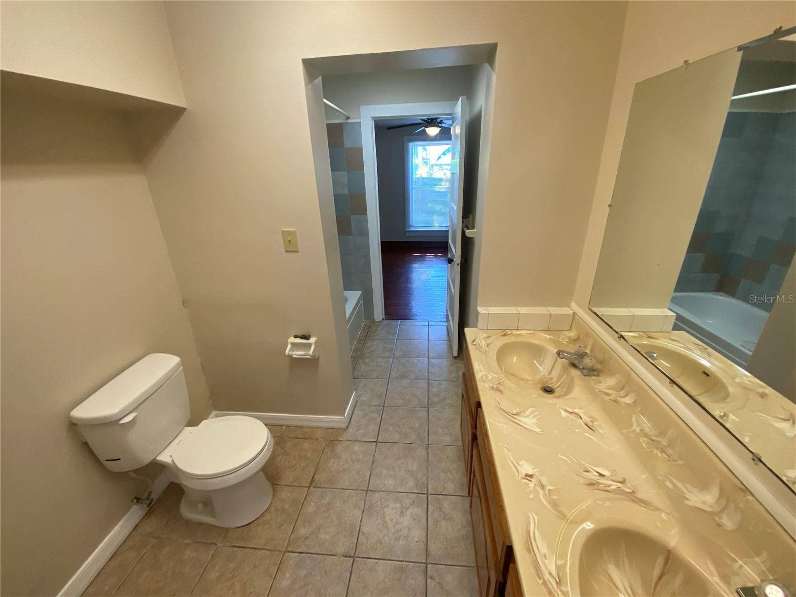 902 S GROVE STREET, Eustis, FL 32726