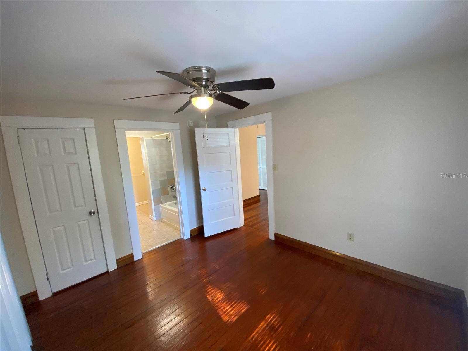 902 S GROVE STREET, Eustis, FL 32726