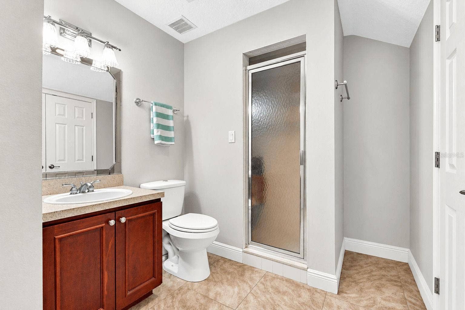 18020 VICTORIAN DRIVE, Clermont, FL 34715 18020 VICTORIAN DRIVE, Clermont, FL 34715